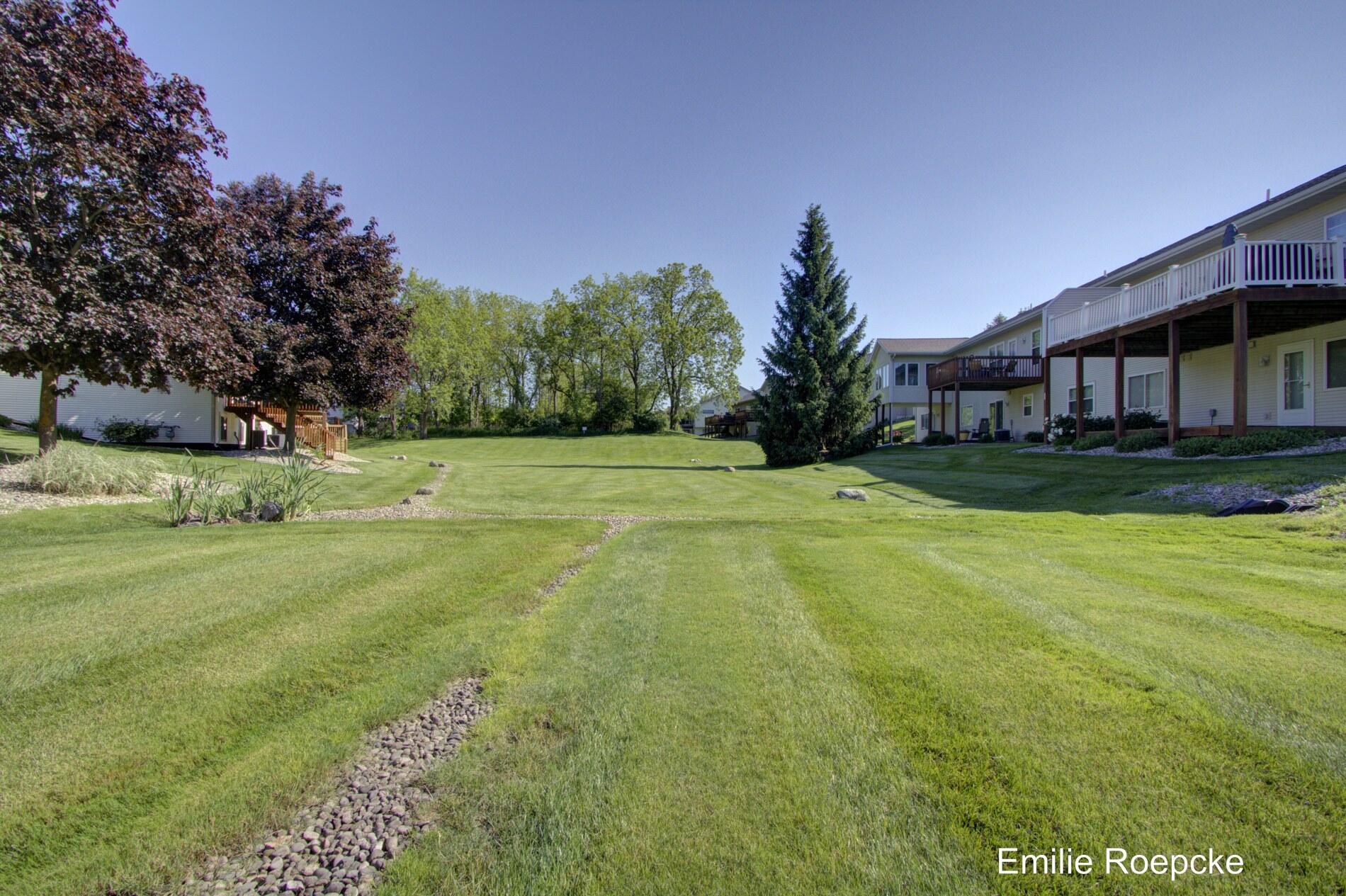 1183 Kensington Street NW Grand Rapids MI 49534