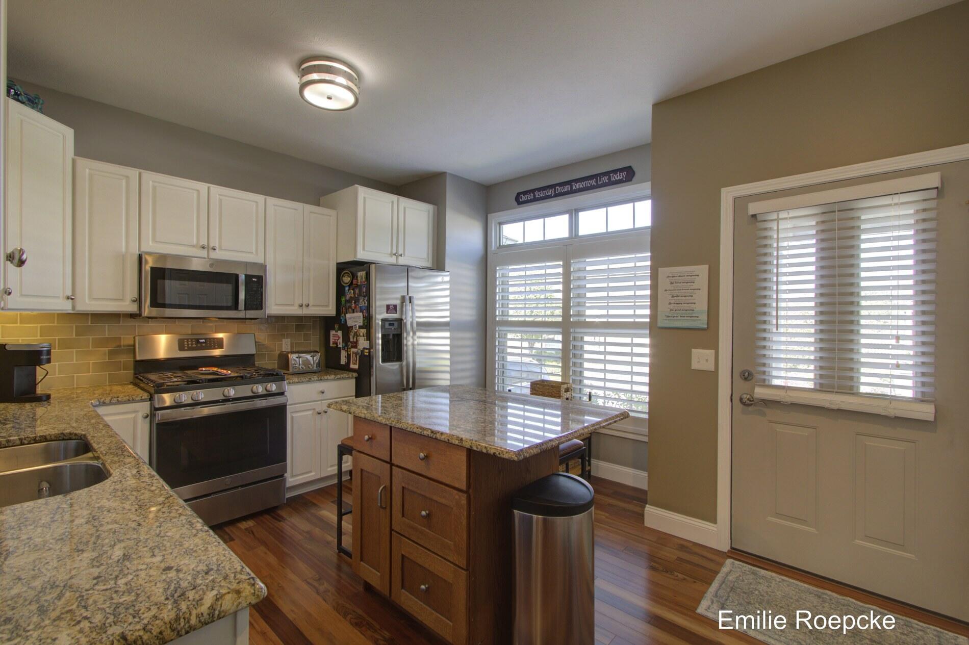 1183 Kensington Street NW Grand Rapids MI 49534