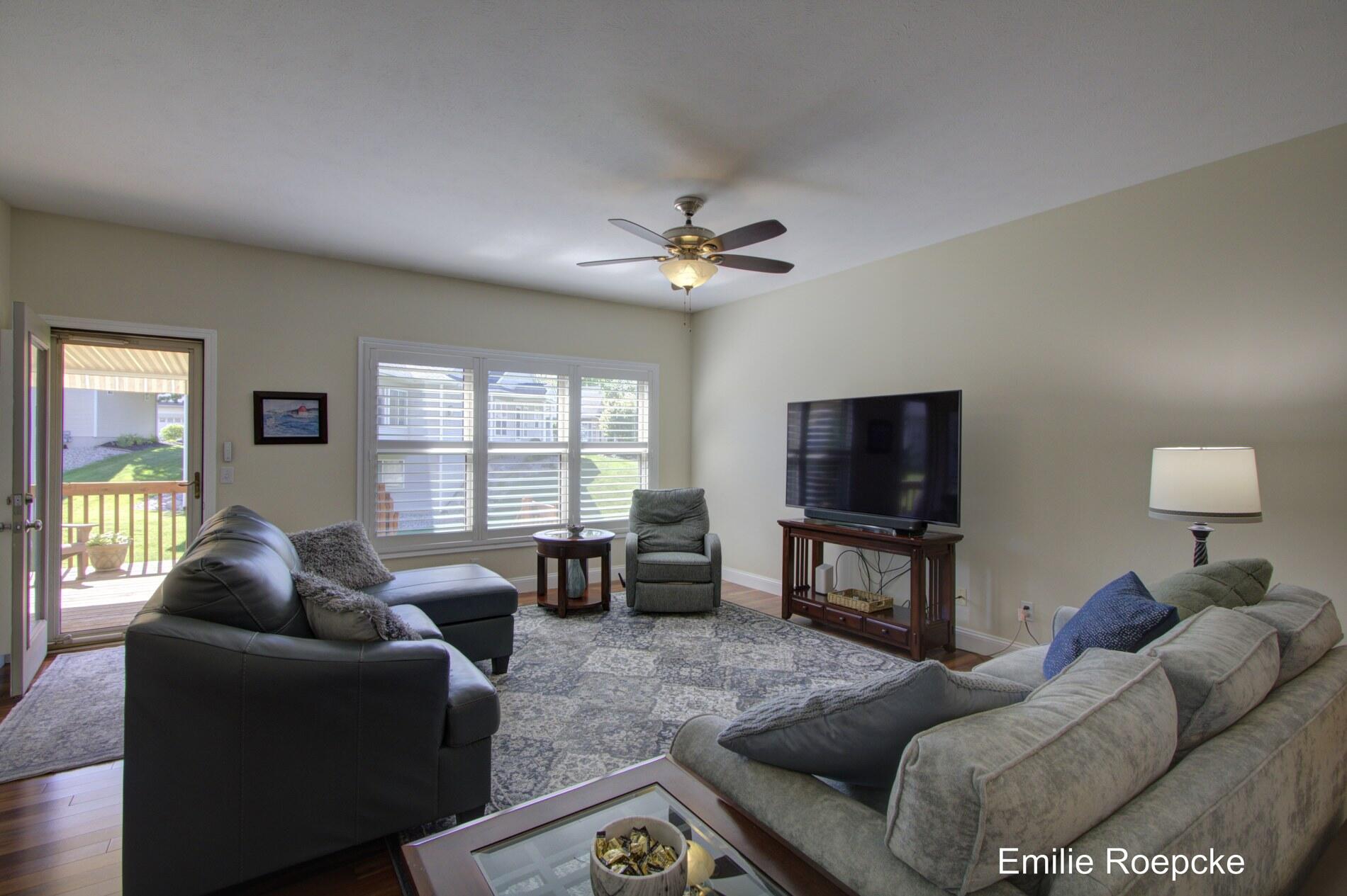 1183 Kensington Street NW Grand Rapids MI 49534