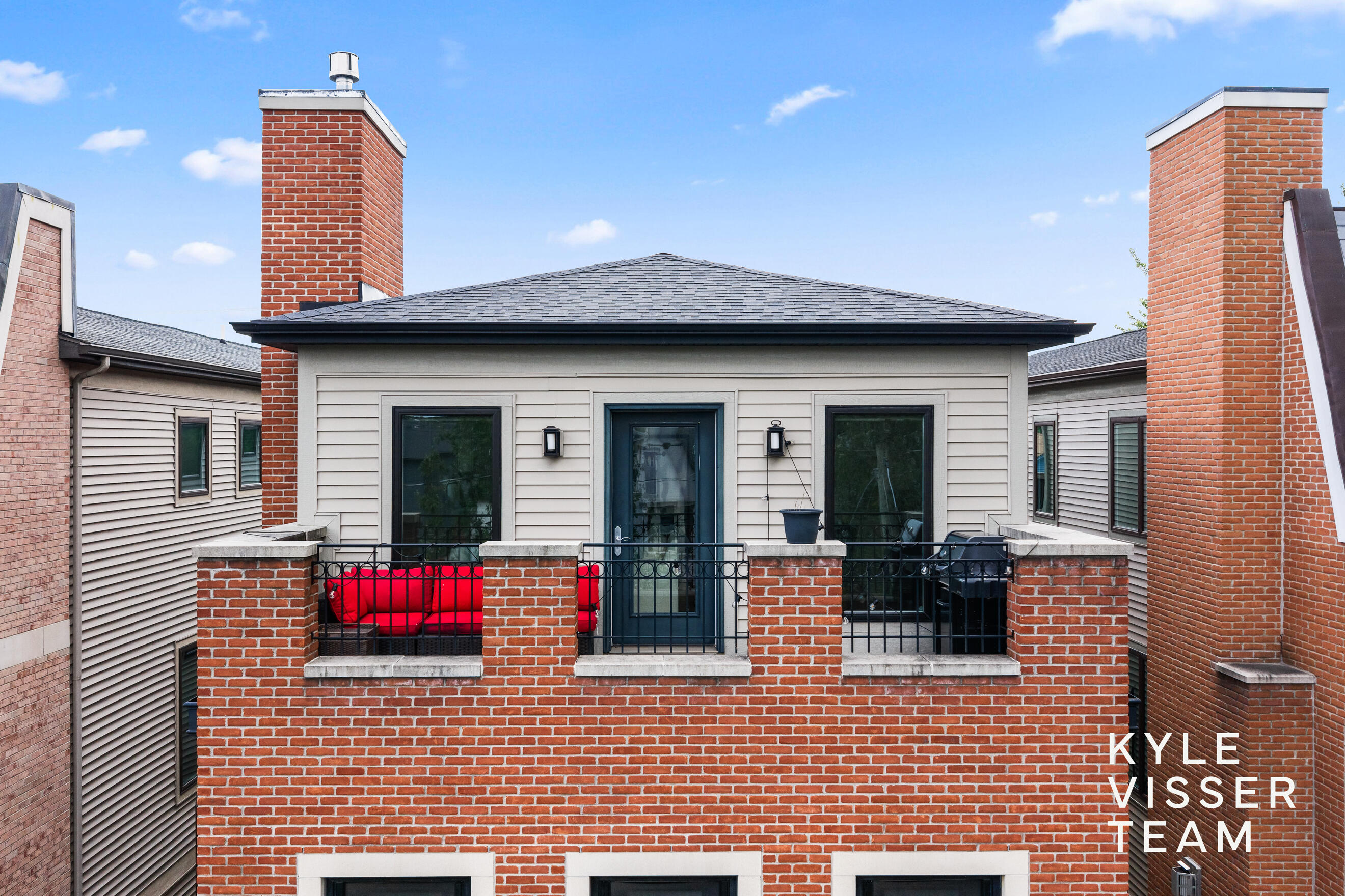 542 Fairview Avenue NE Grand Rapids MI 49503