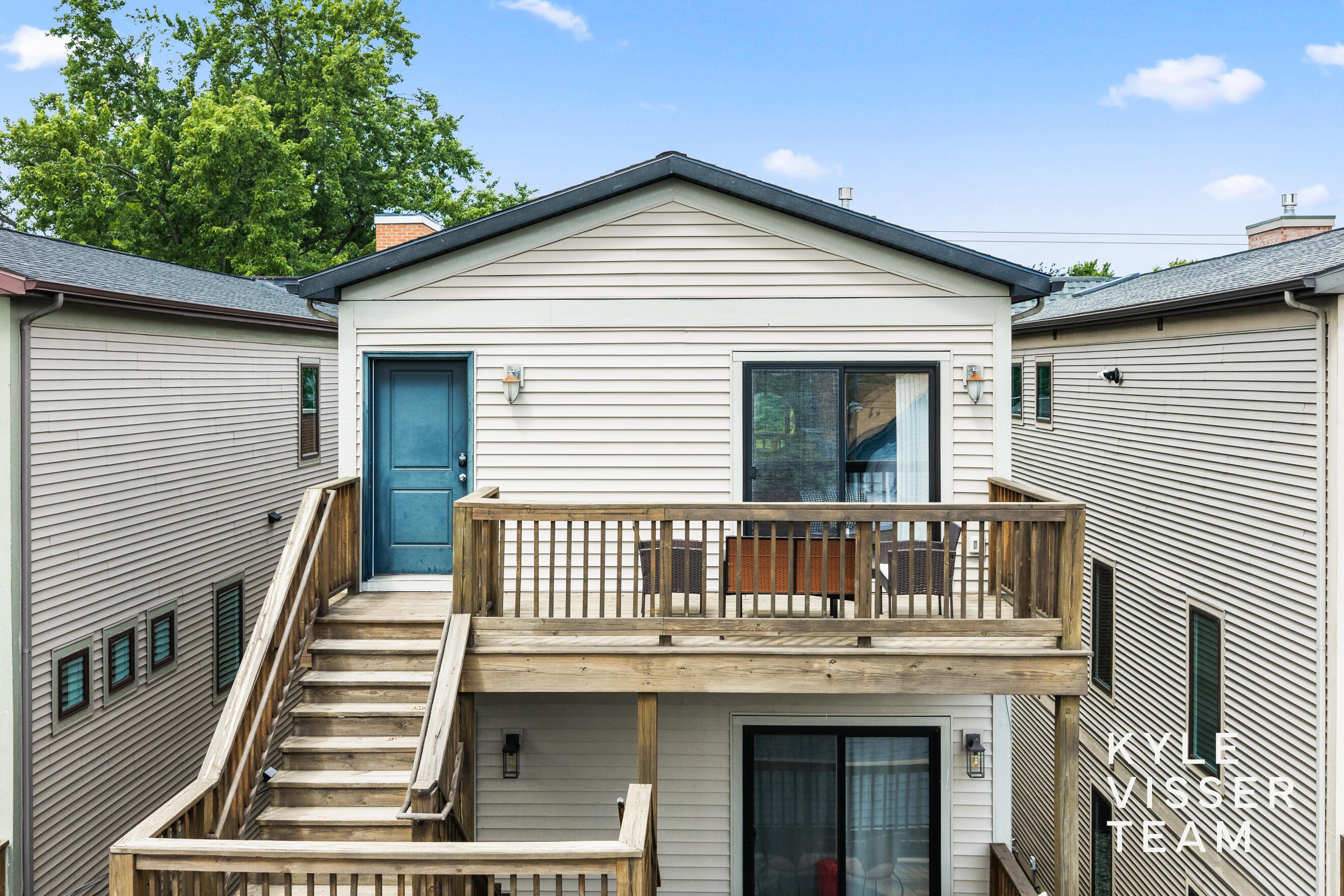 542 Fairview Avenue NE Grand Rapids MI 49503