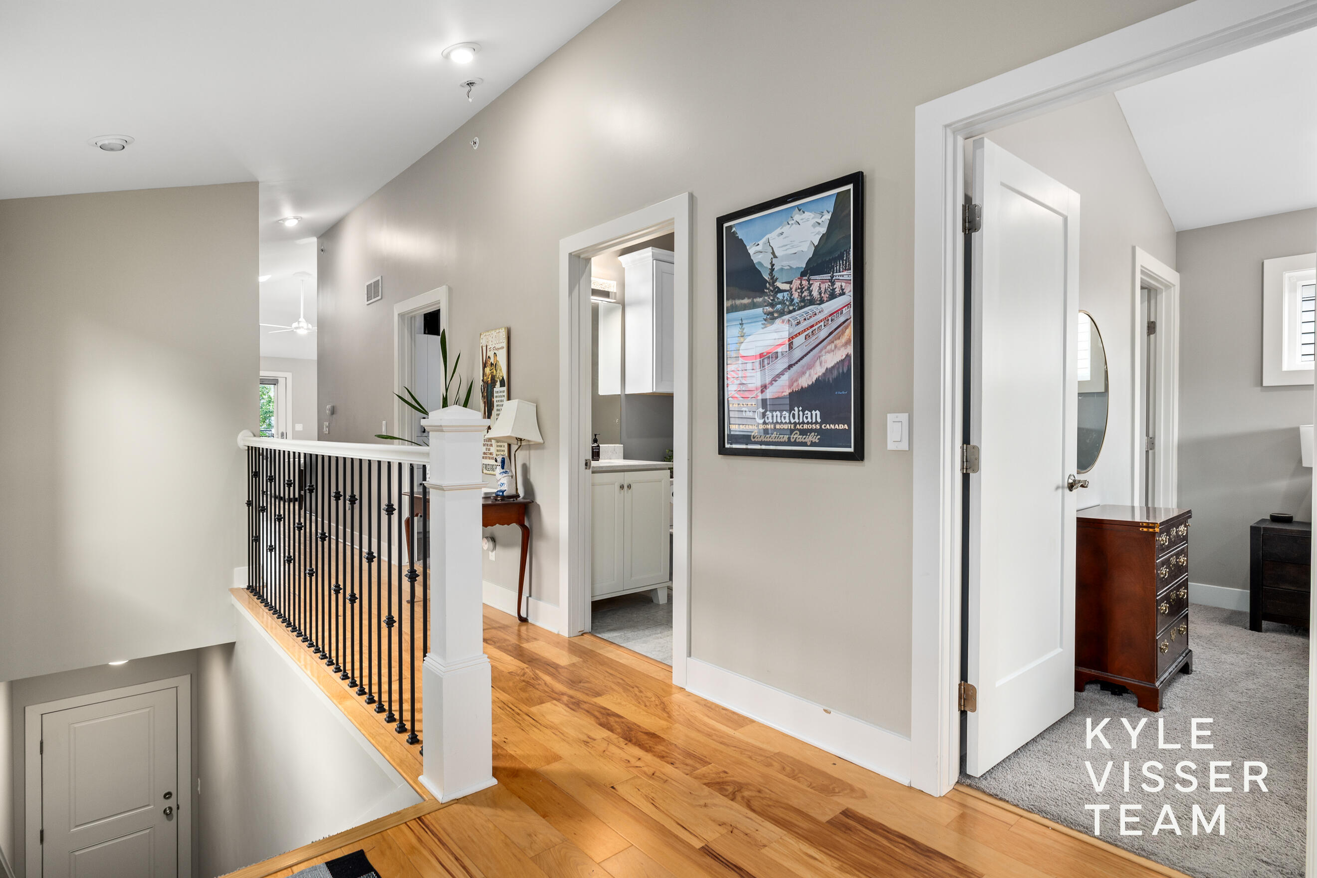 542 Fairview Avenue NE Grand Rapids MI 49503