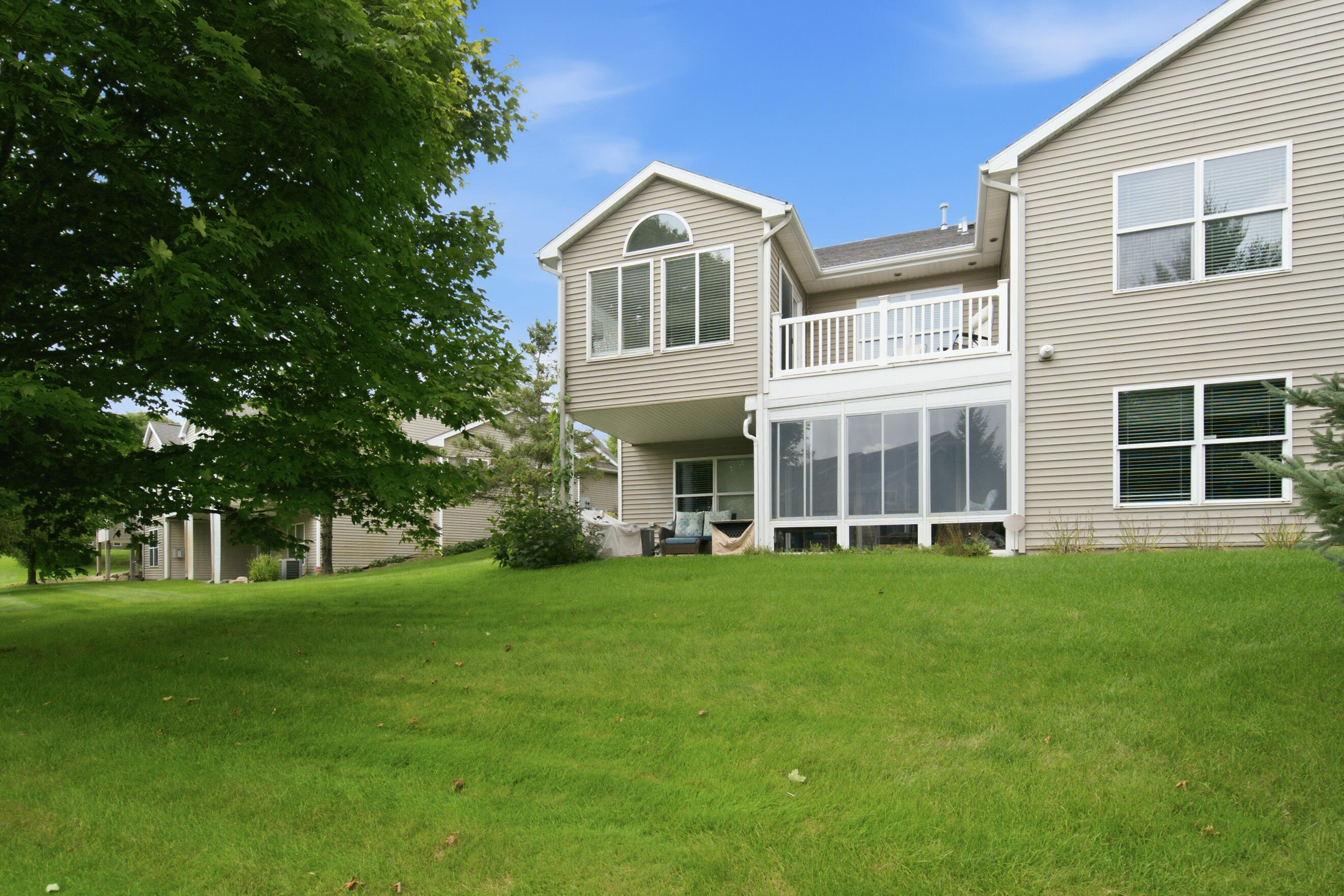 2175 Gray Oak Cove Portage MI 49024