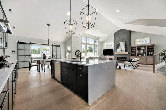 2284 Knapp Bluff Court NE Grand Rapids MI 49525