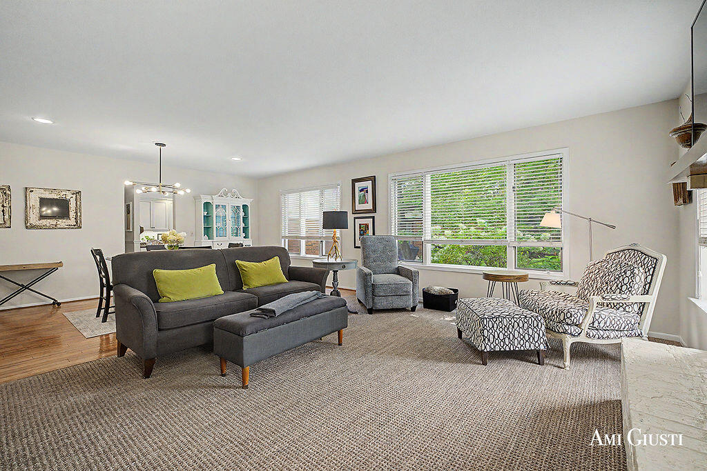 2285 Radcliff Circle SE Grand Rapids MI 49546