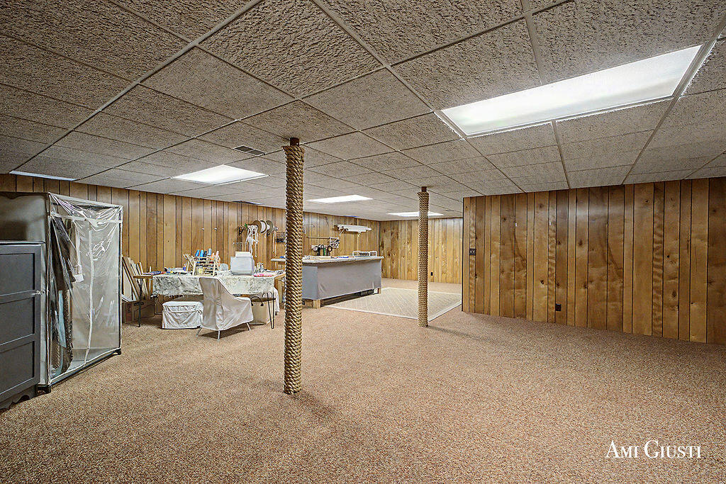 2285 Radcliff Circle SE Grand Rapids MI 49546