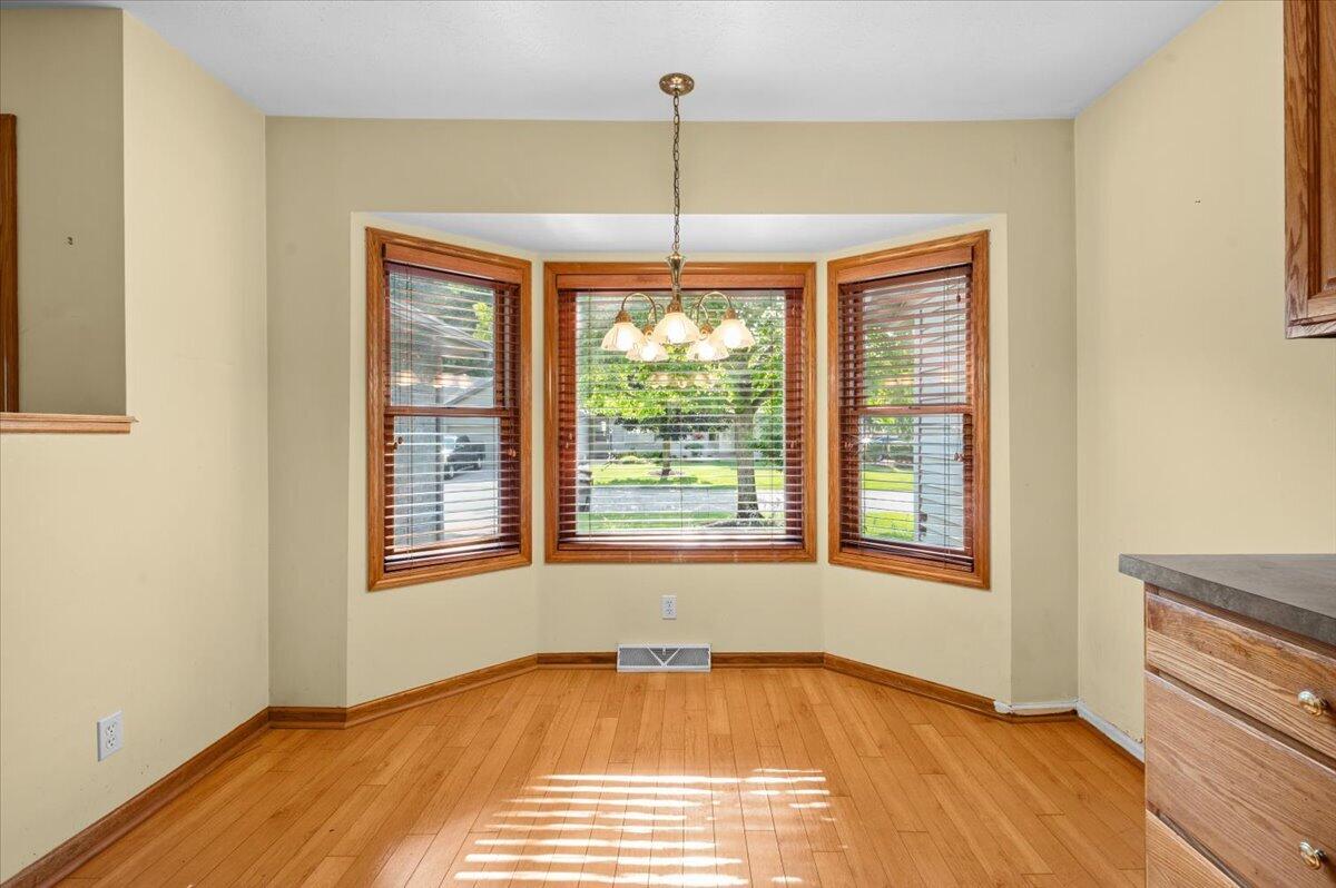 2506 Falcon Pointe Drive NW Grand Rapids MI 49534