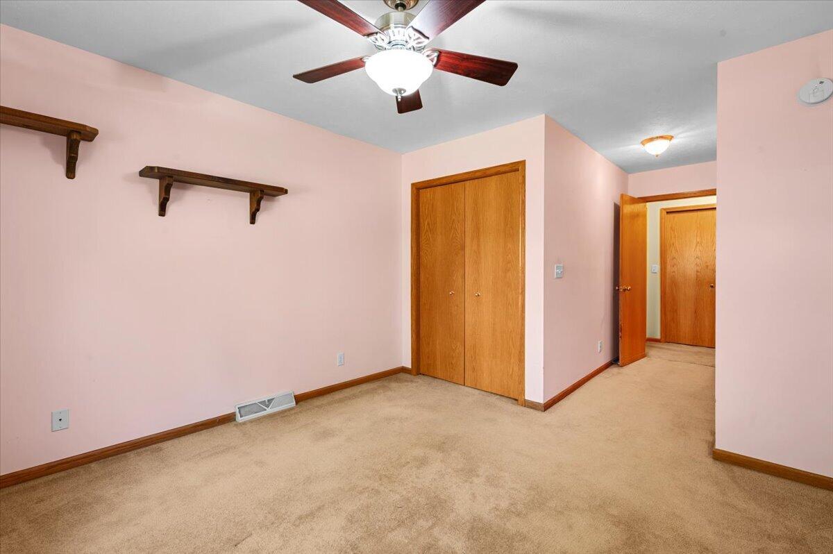2506 Falcon Pointe Drive NW Grand Rapids MI 49534
