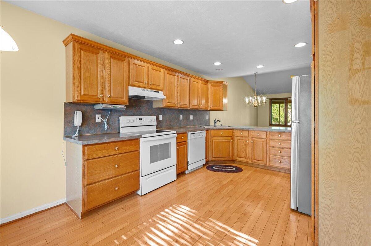2506 Falcon Pointe Drive NW Grand Rapids MI 49534