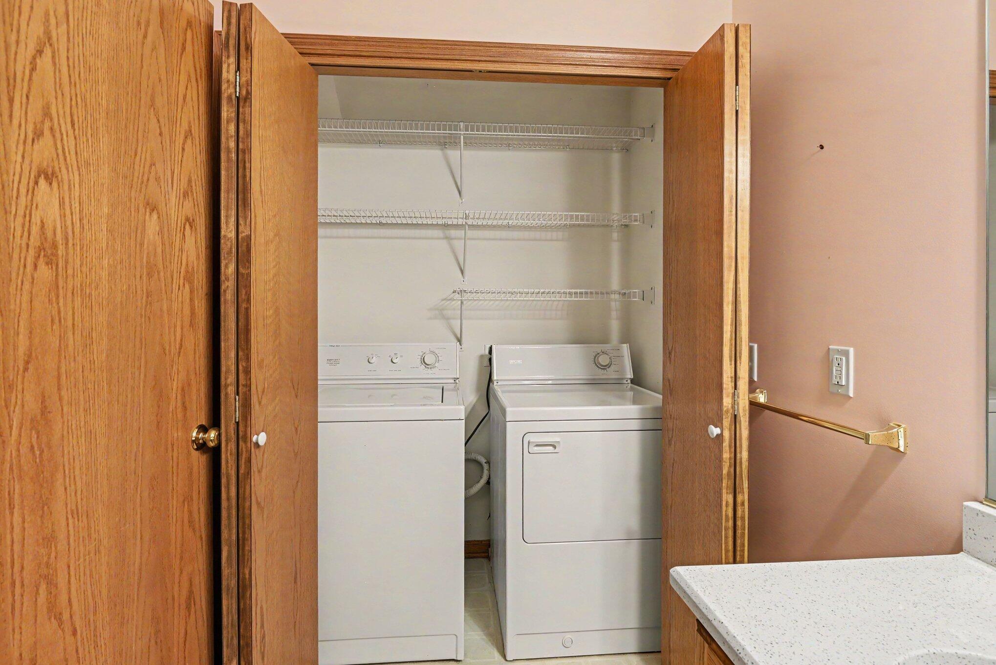 266 Winter Oaks E Holland MI 49424