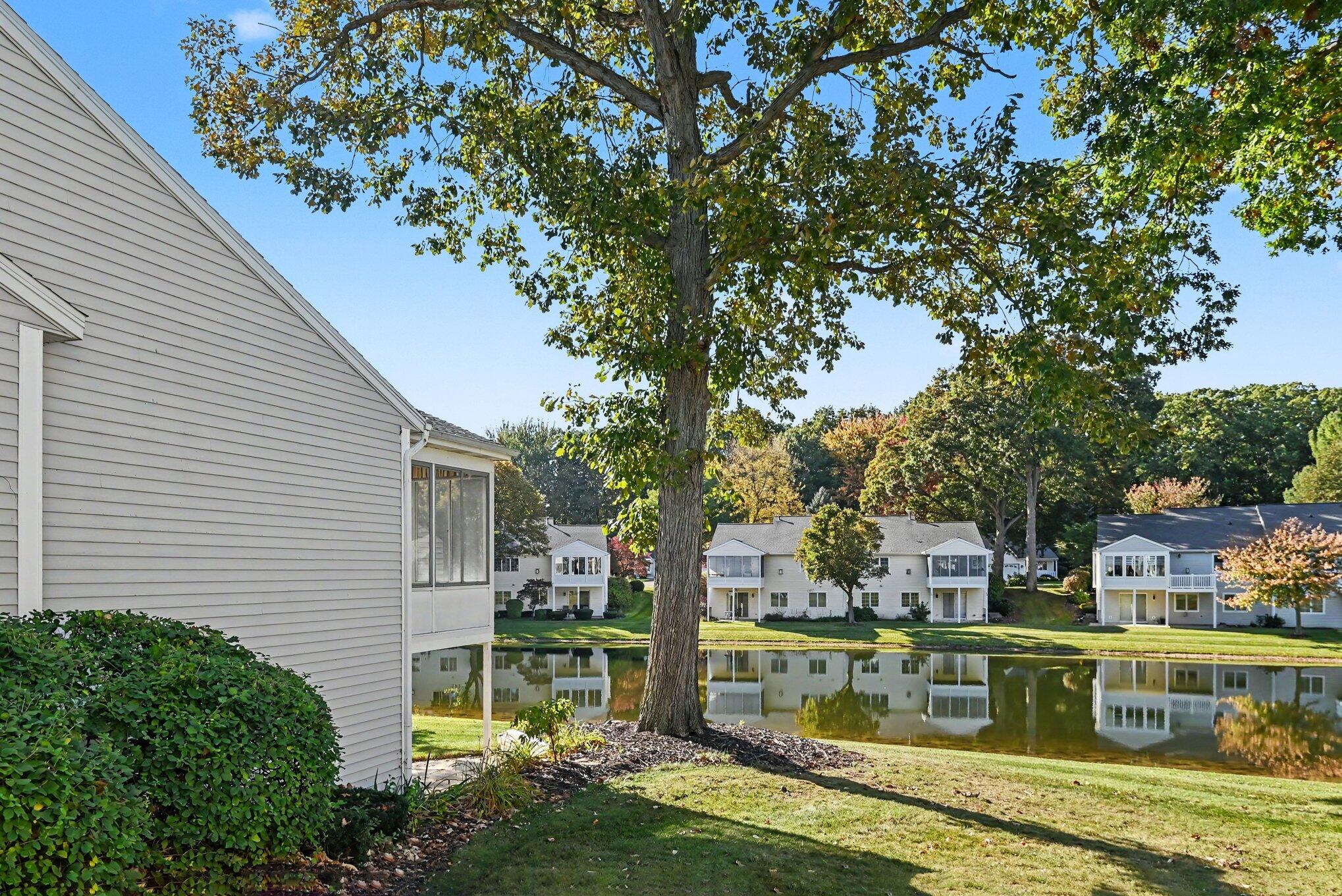266 Winter Oaks E Holland MI 49424