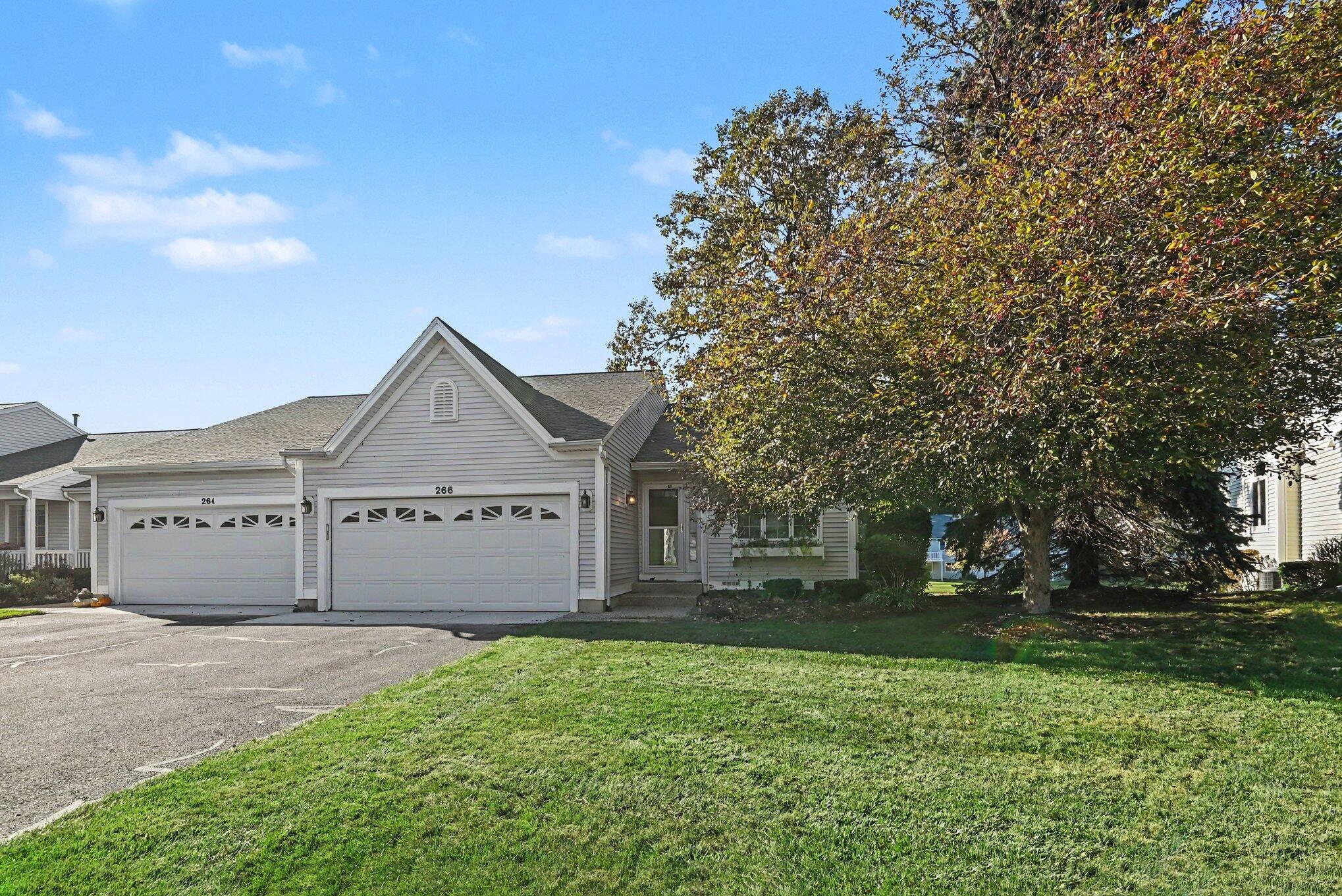 266 Winter Oaks E Holland MI 49424