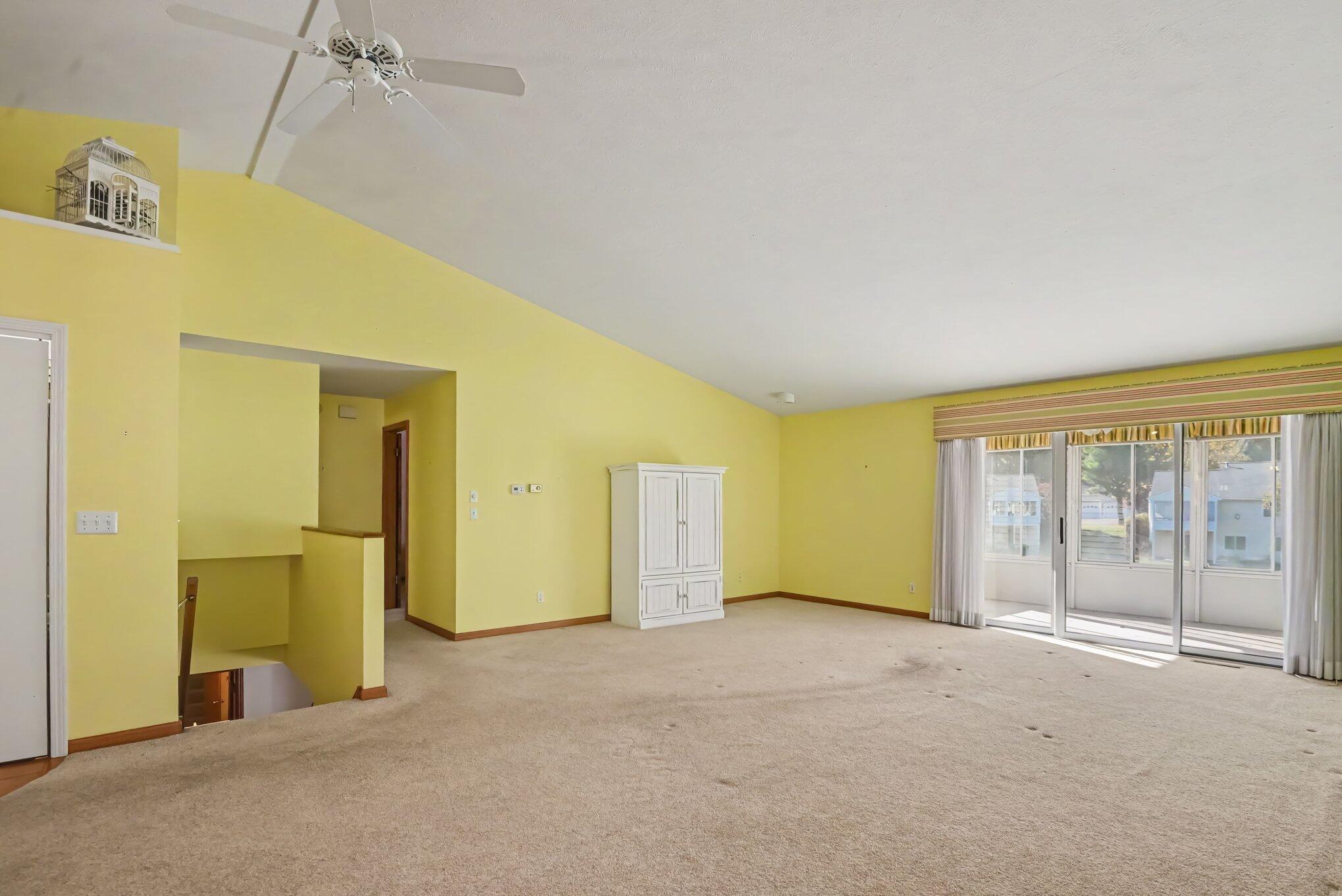 266 Winter Oaks E Holland MI 49424