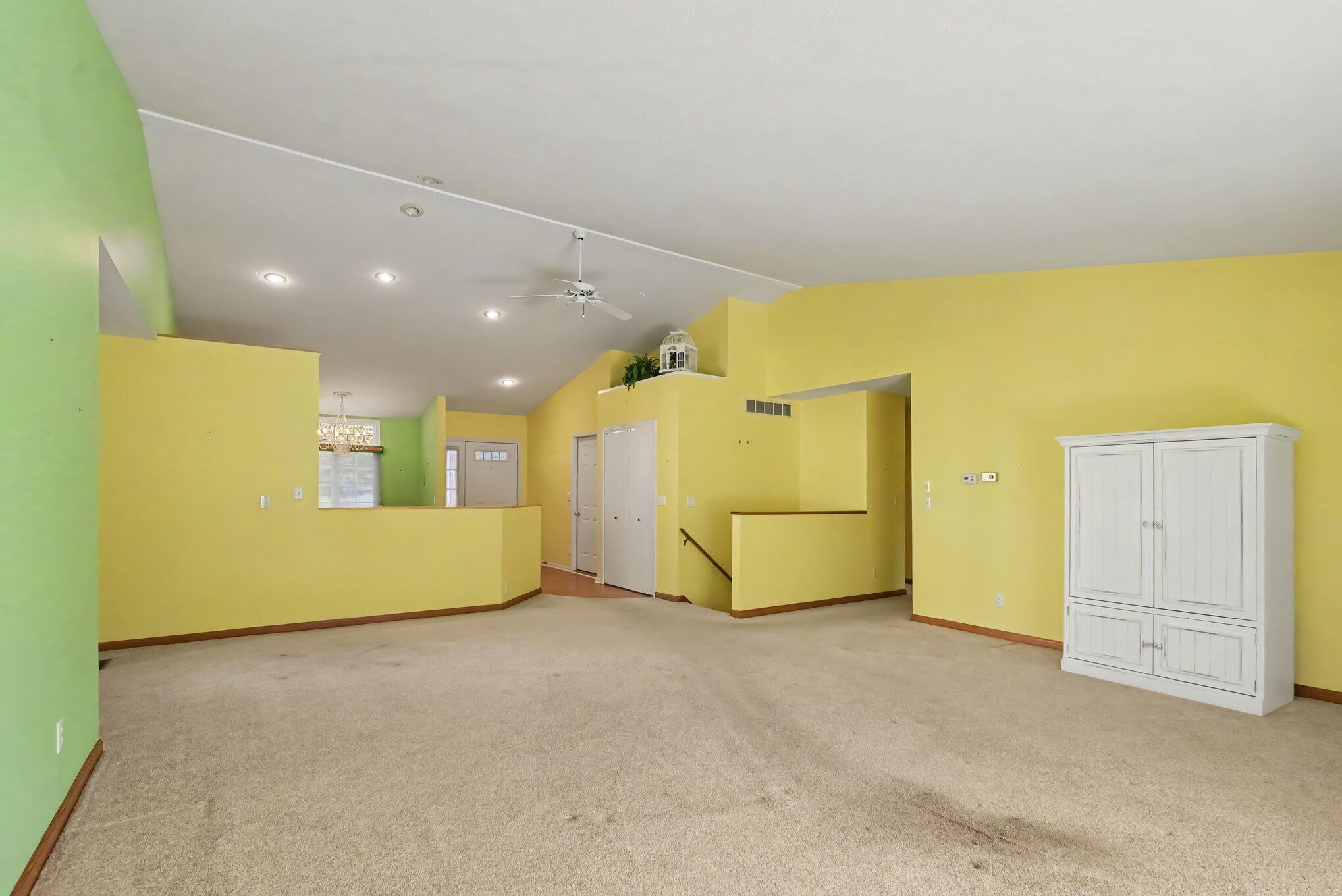 266 Winter Oaks E Holland MI 49424