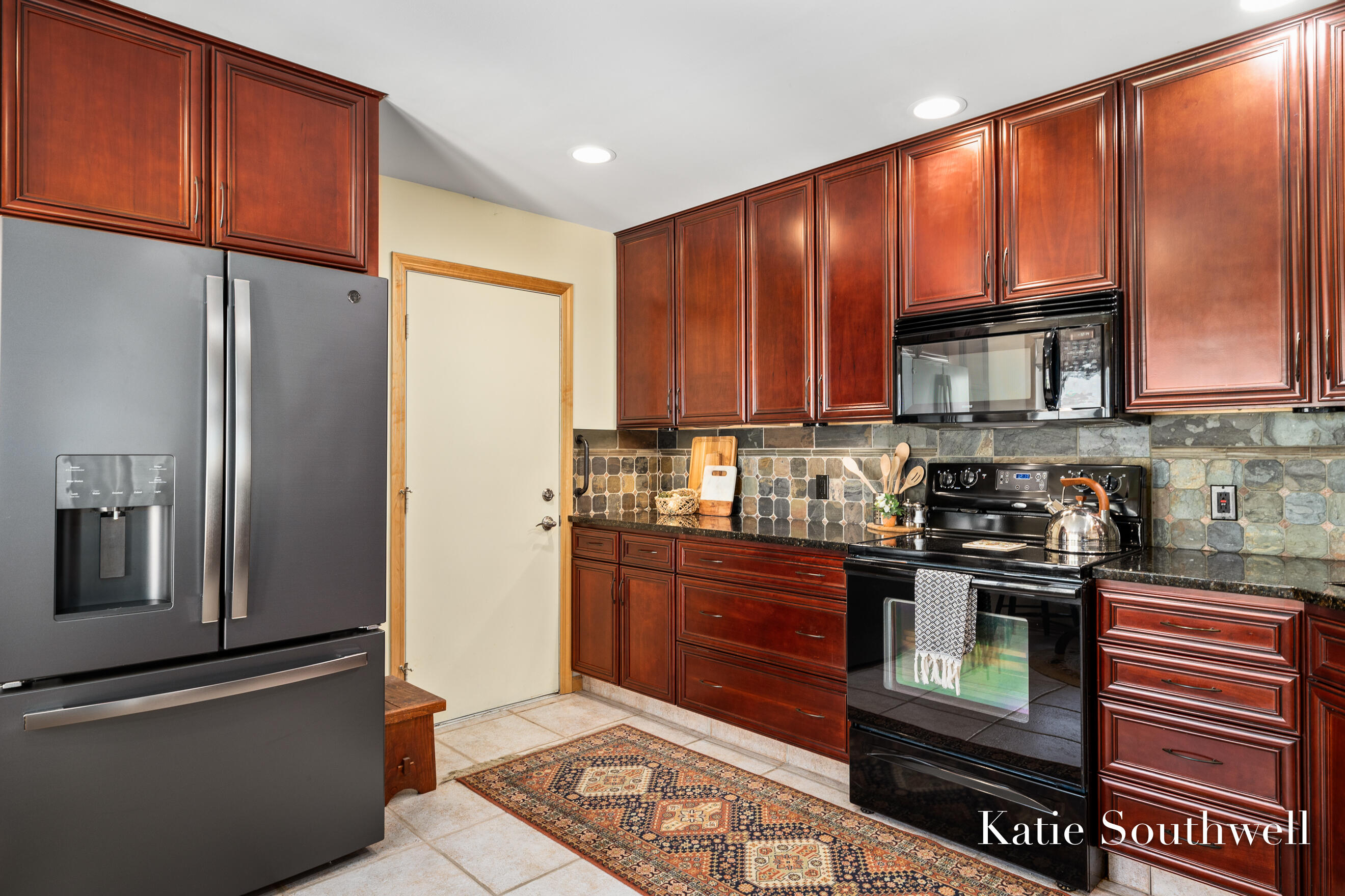 2116 Shetland Drive NE Grand Rapids MI 49505