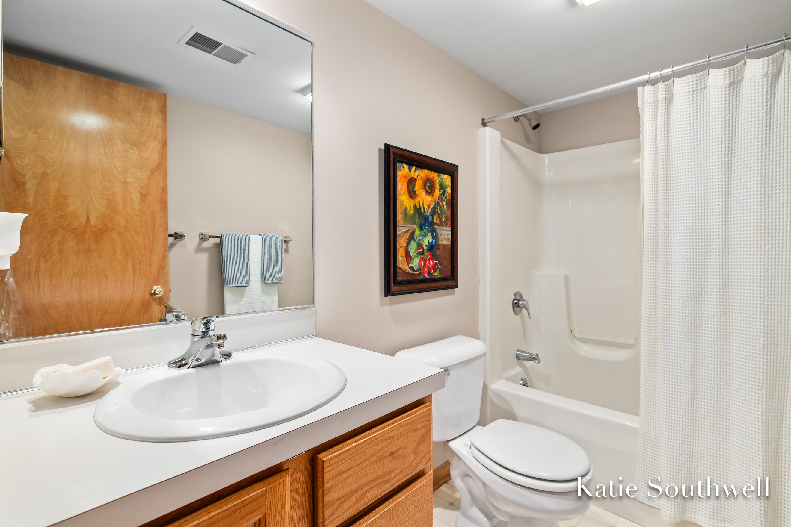 2116 Shetland Drive NE Grand Rapids MI 49505