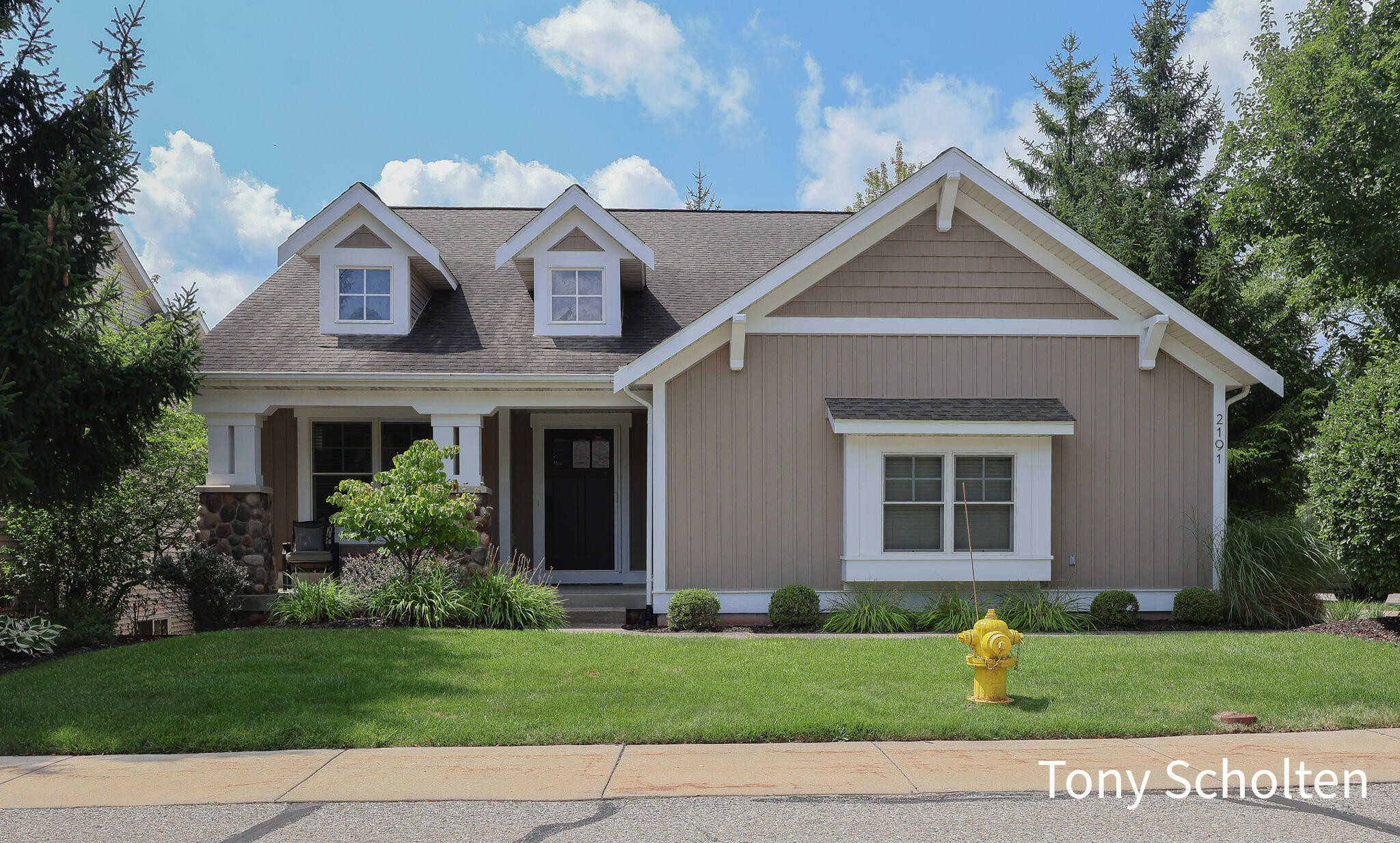 2191 N Greenstone Drive Grand Rapids MI 49546