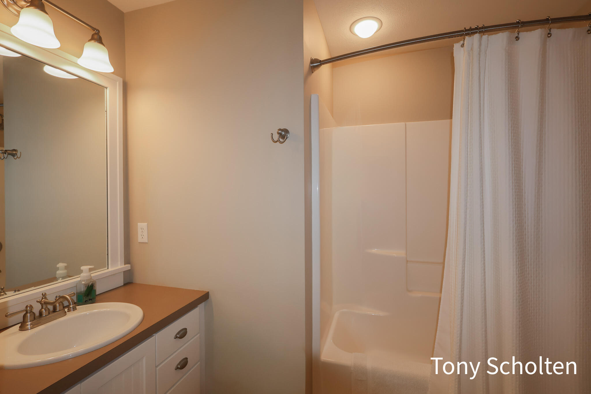 2191 N Greenstone Drive Grand Rapids MI 49546
