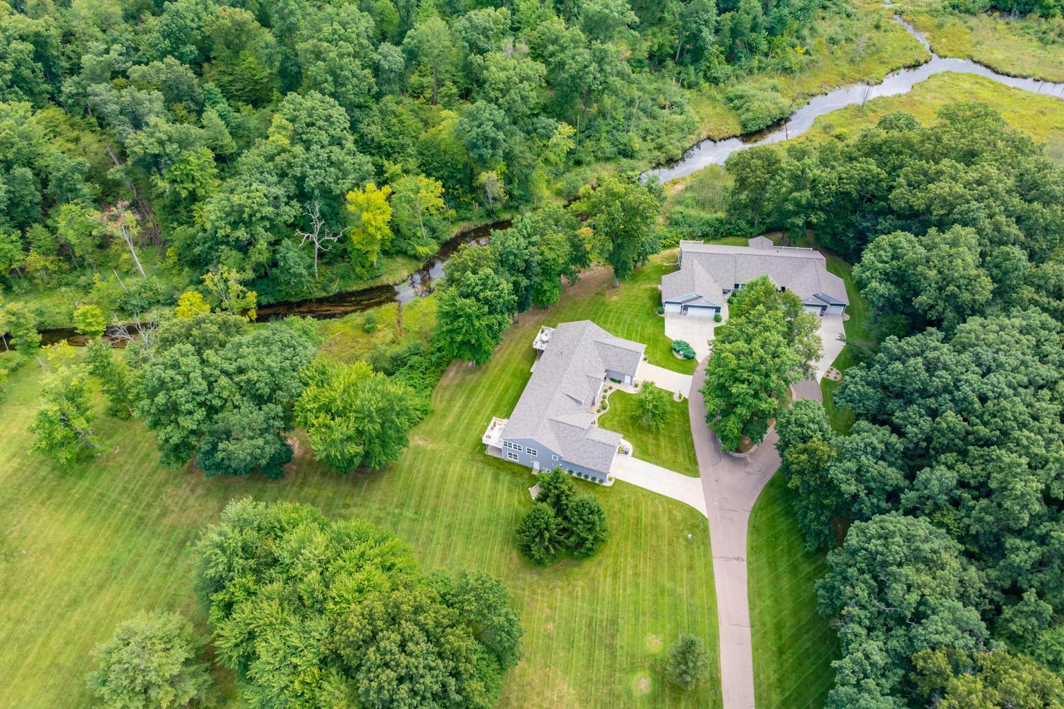 2213 Hunters Pond Kalamazoo MI 49048