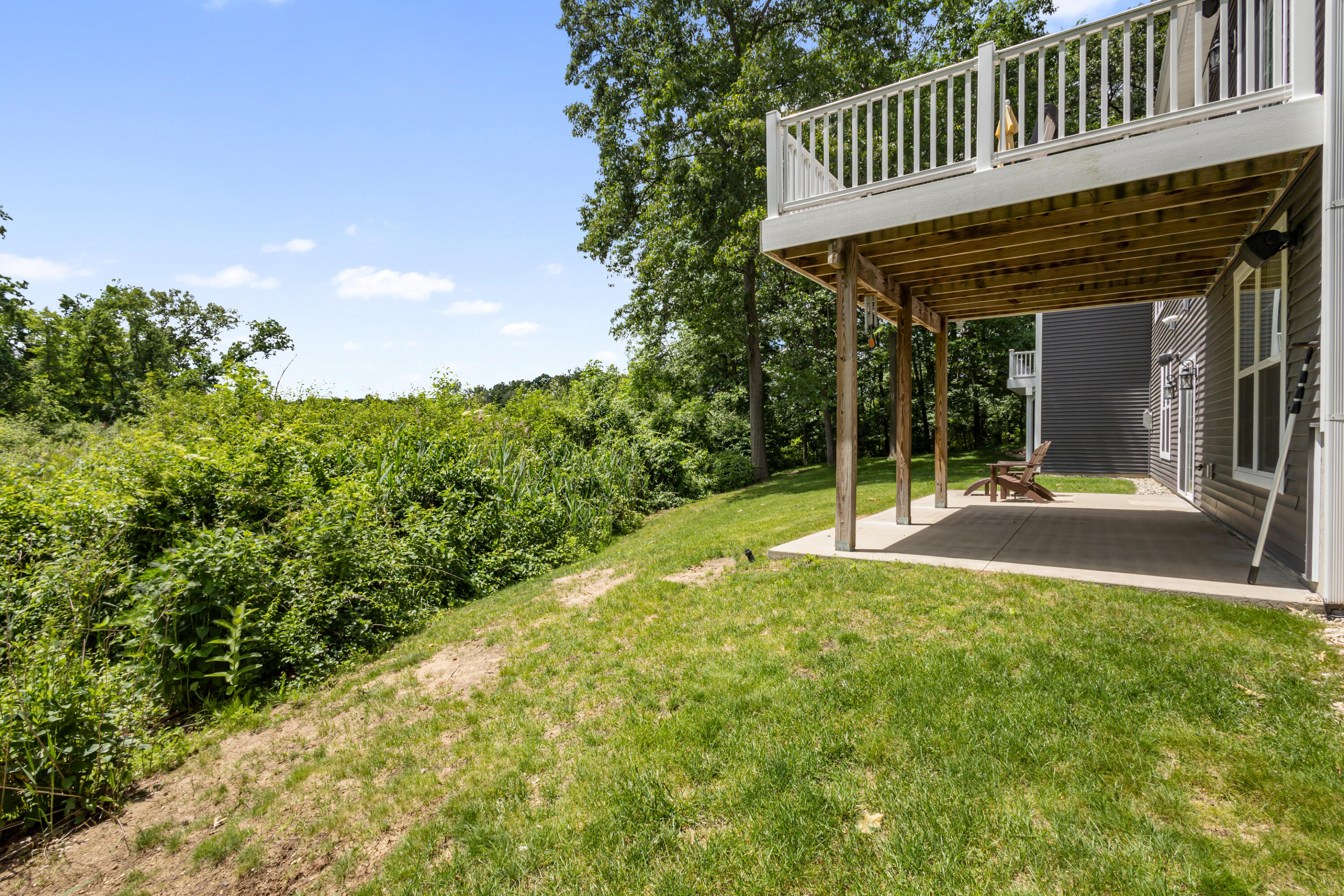 2213 Hunters Pond Kalamazoo MI 49048