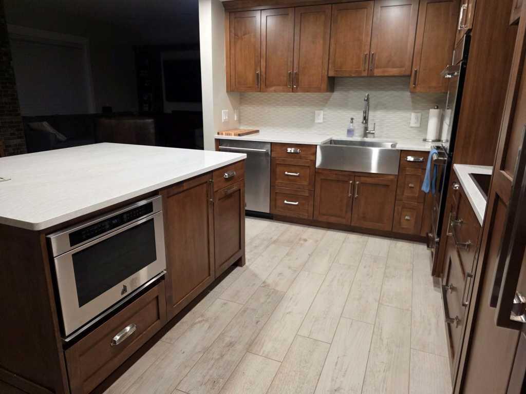 122 Campau Circle NW Grand Rapids MI 49503