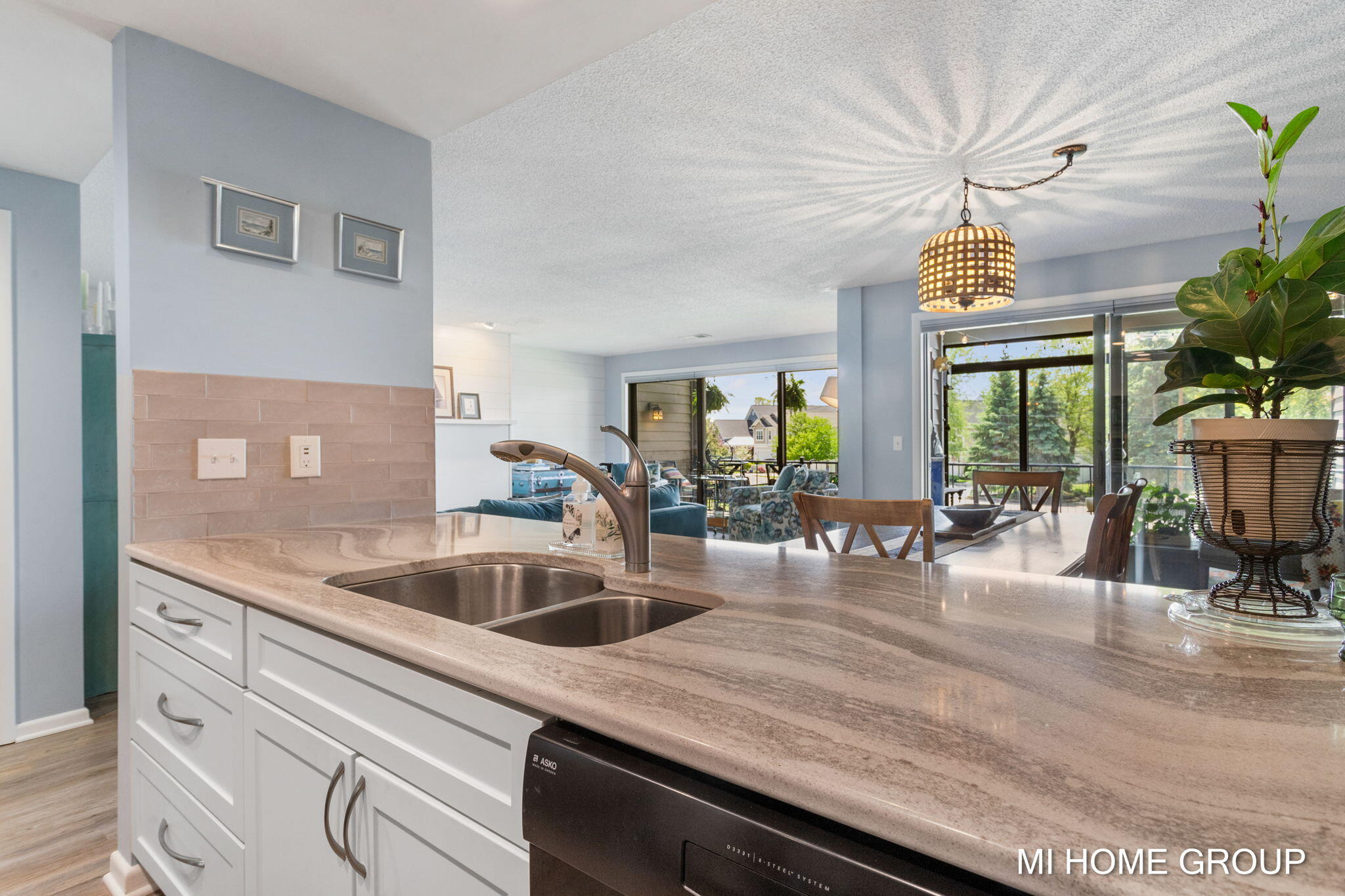 1745 Ottawa Beach Holland MI 49424