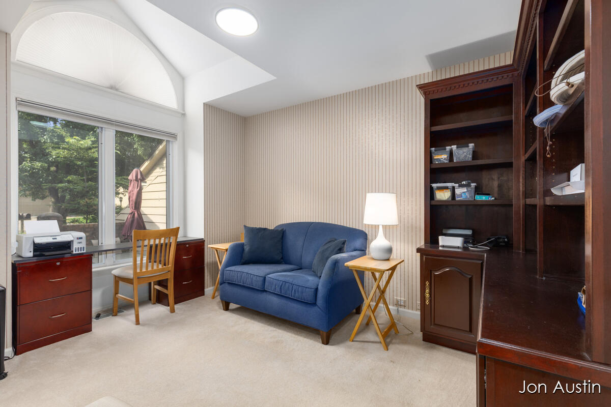 1845 Cross Bend Street NE Grand Rapids MI 49505