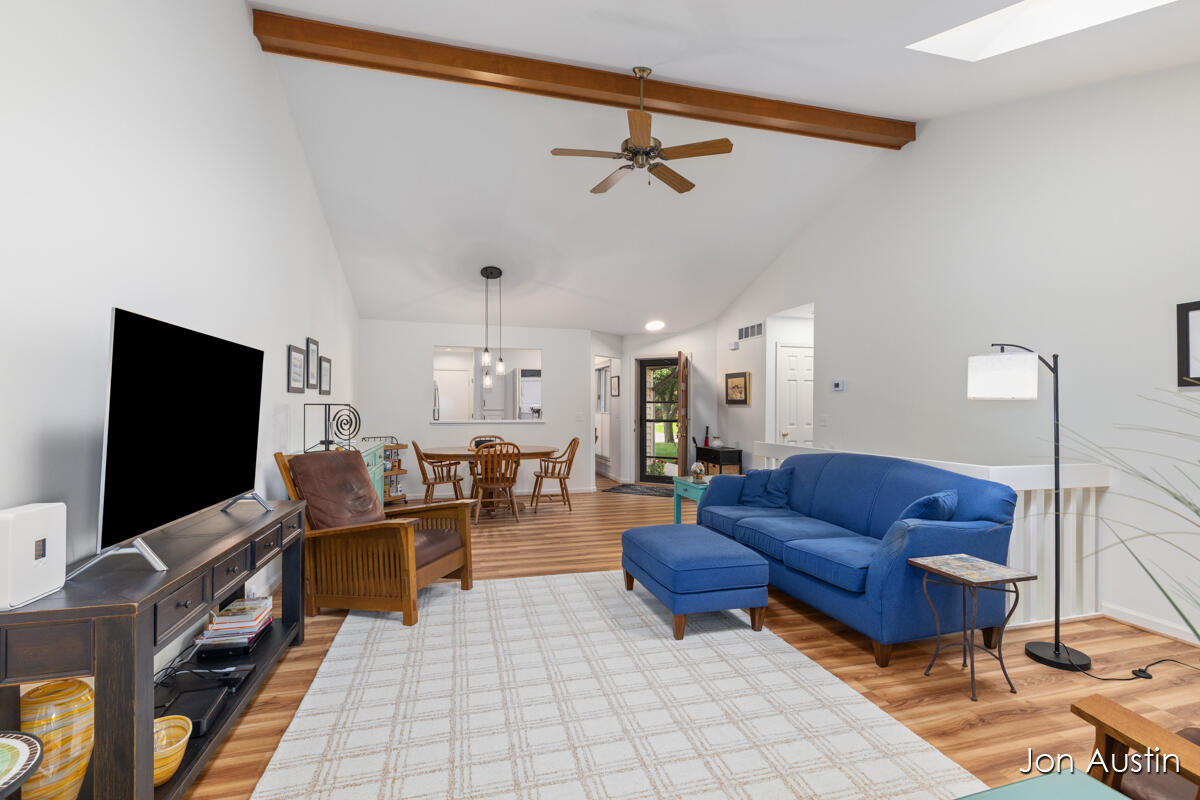 1845 Cross Bend Street NE Grand Rapids MI 49505