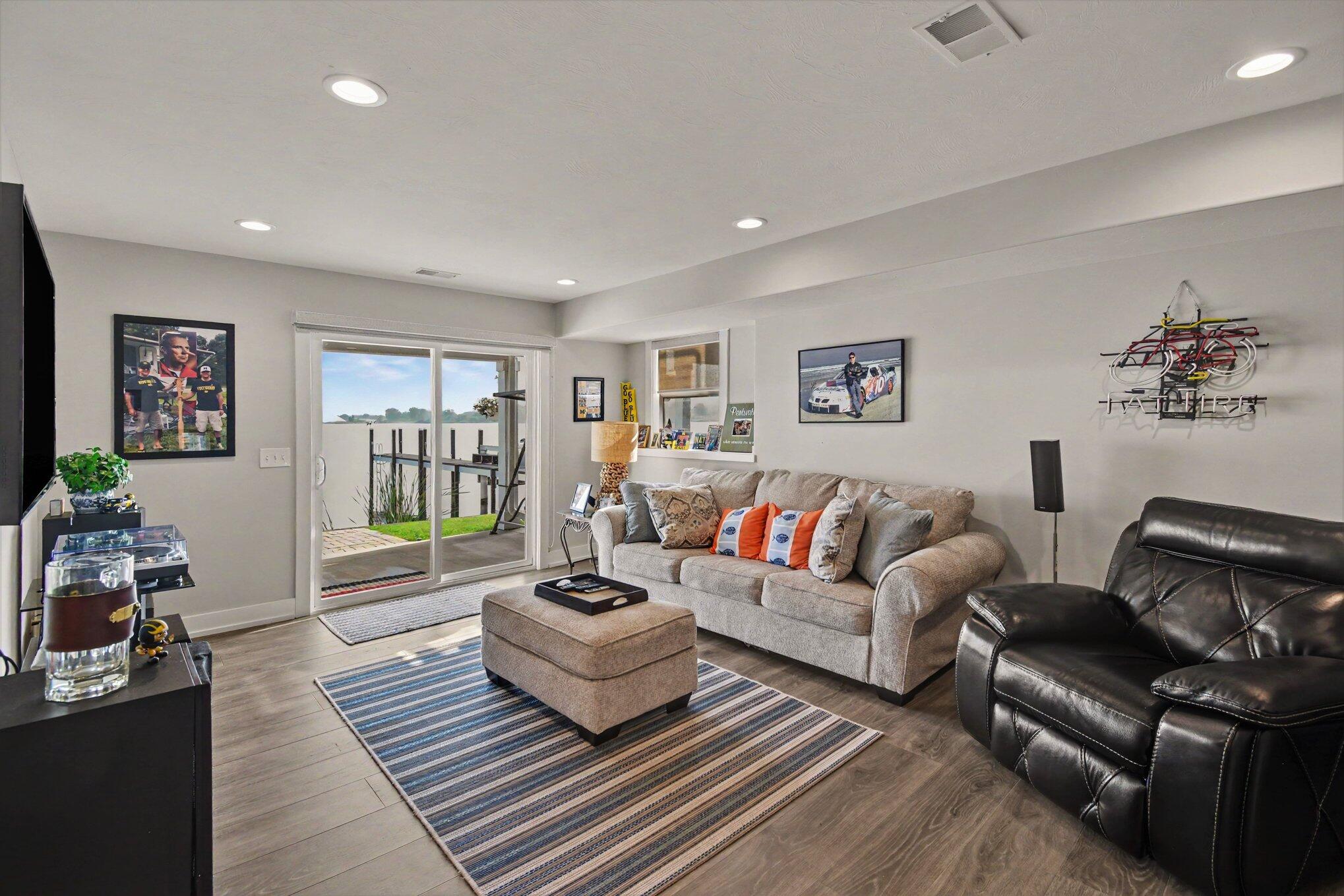 303 Terrace Point Circle Muskegon MI 49440