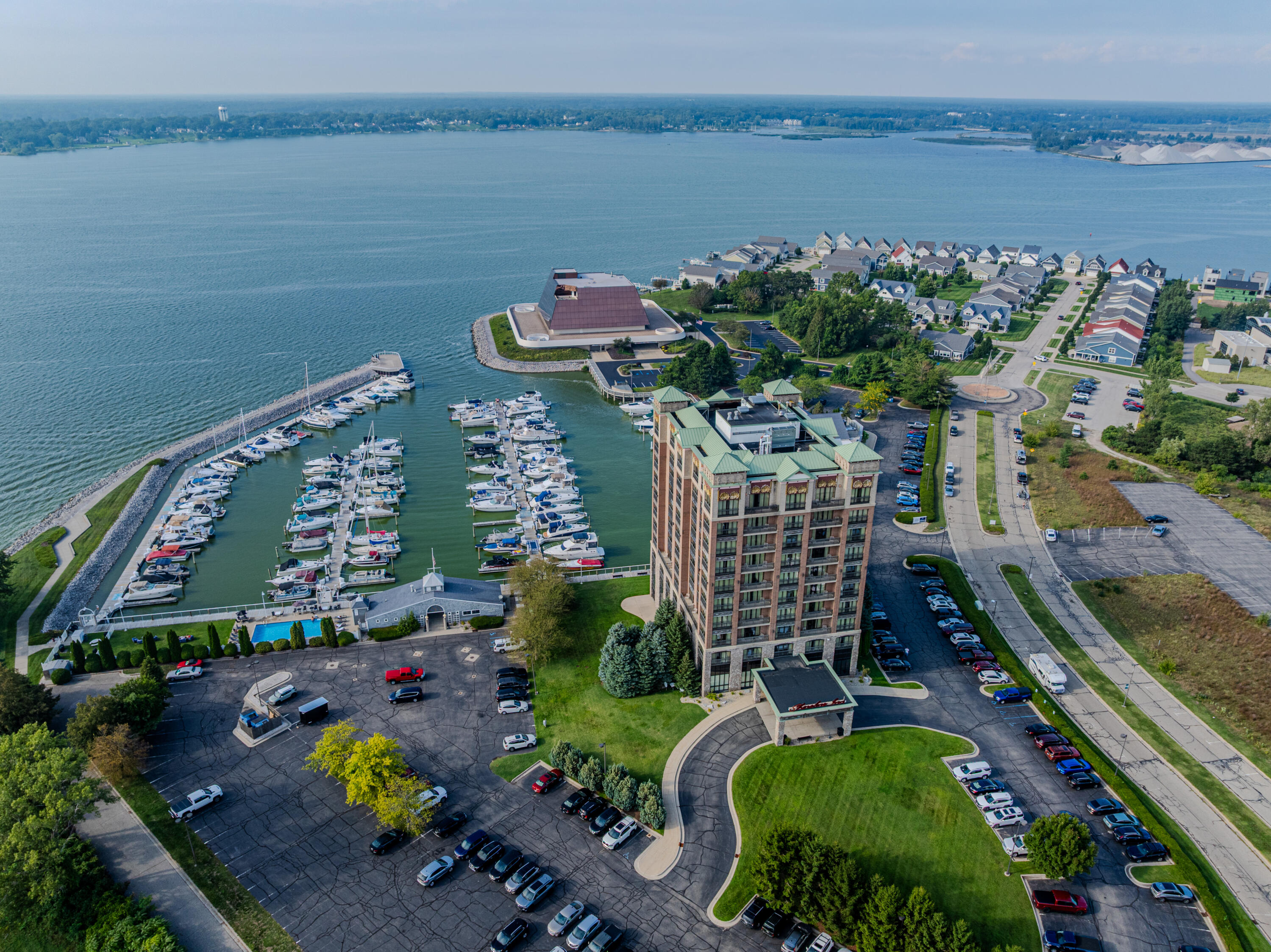 303 Terrace Point Circle Muskegon MI 49440