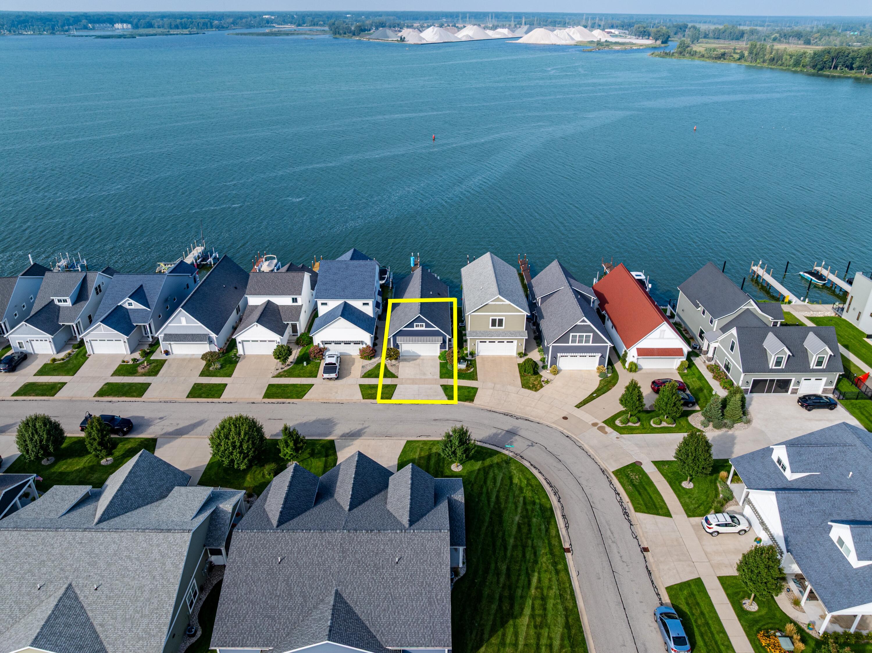303 Terrace Point Circle Muskegon MI 49440