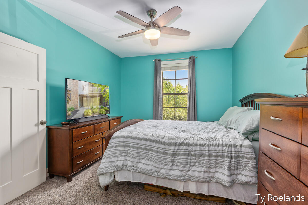 2034 Celadon Drive NE Grand Rapids MI 49525