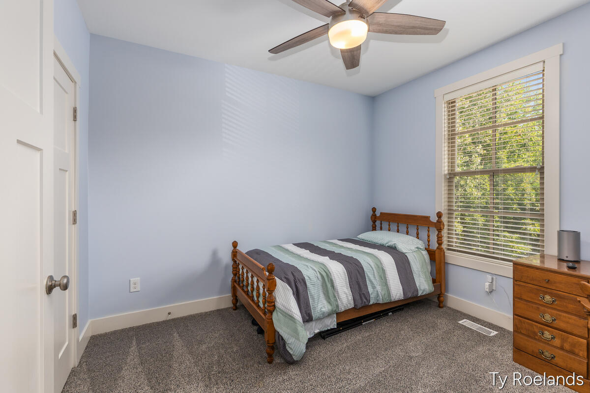 2034 Celadon Drive NE Grand Rapids MI 49525