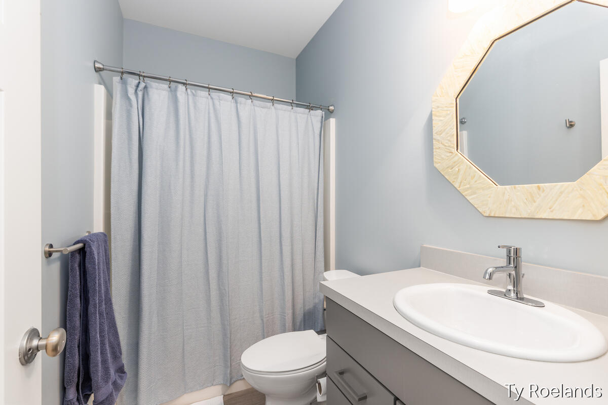 2034 Celadon Drive NE Grand Rapids MI 49525