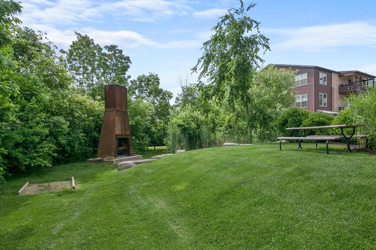 2034 Celadon Drive NE Grand Rapids MI 49525