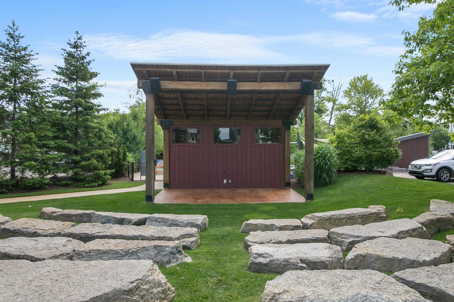 2034 Celadon Drive NE Grand Rapids MI 49525