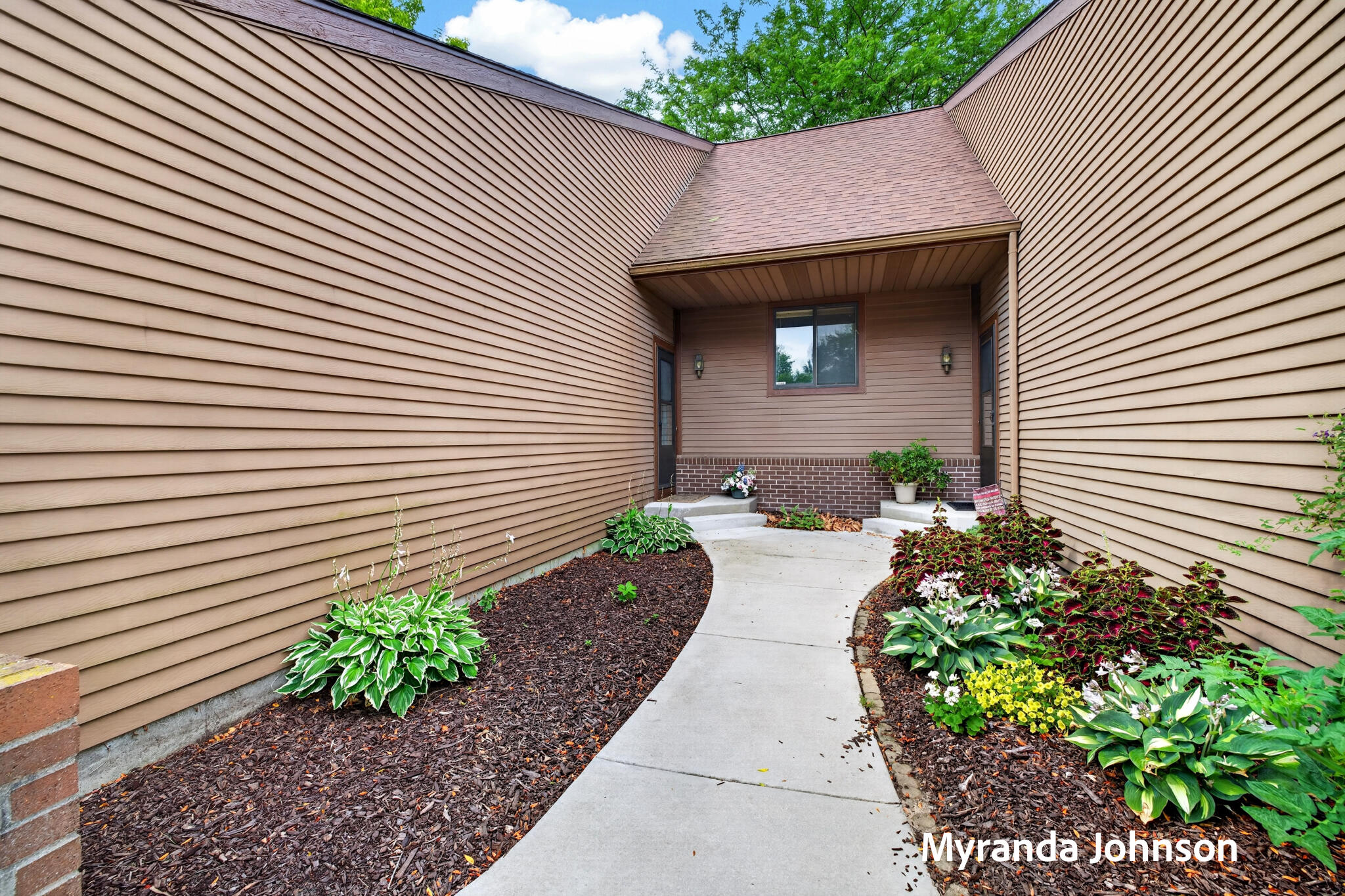 743 Bradford Place NE Grand Rapids MI 49525