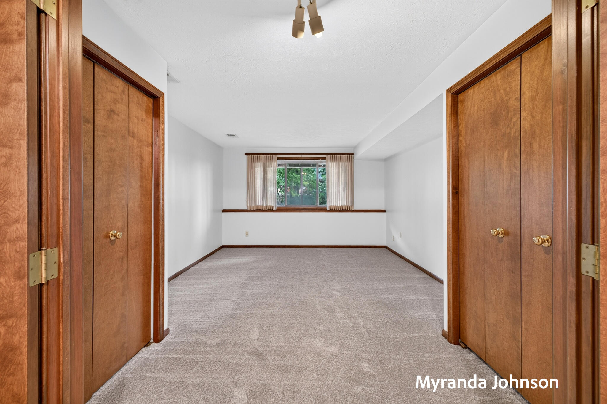 743 Bradford Place NE Grand Rapids MI 49525