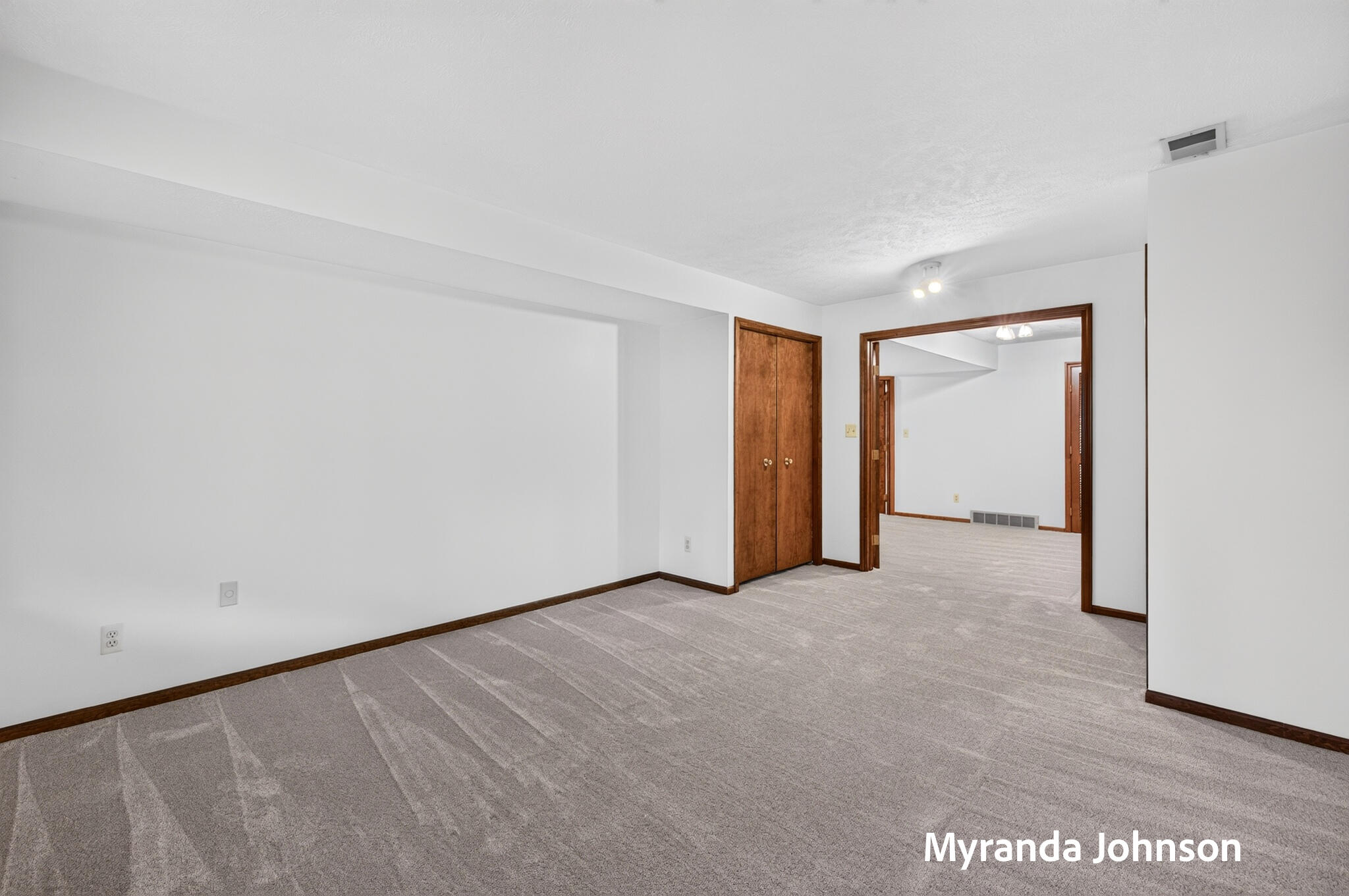 743 Bradford Place NE Grand Rapids MI 49525