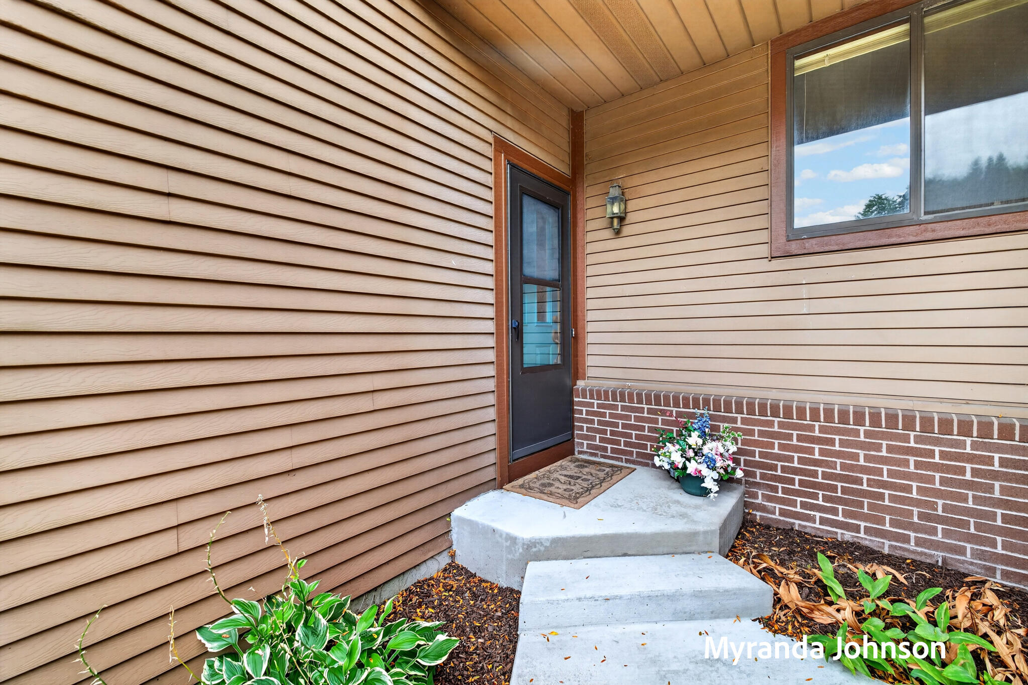 743 Bradford Place NE Grand Rapids MI 49525