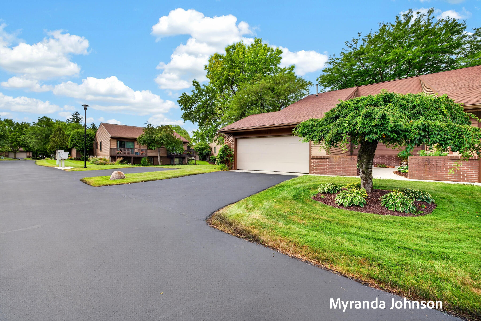 743 Bradford Place NE Grand Rapids MI 49525