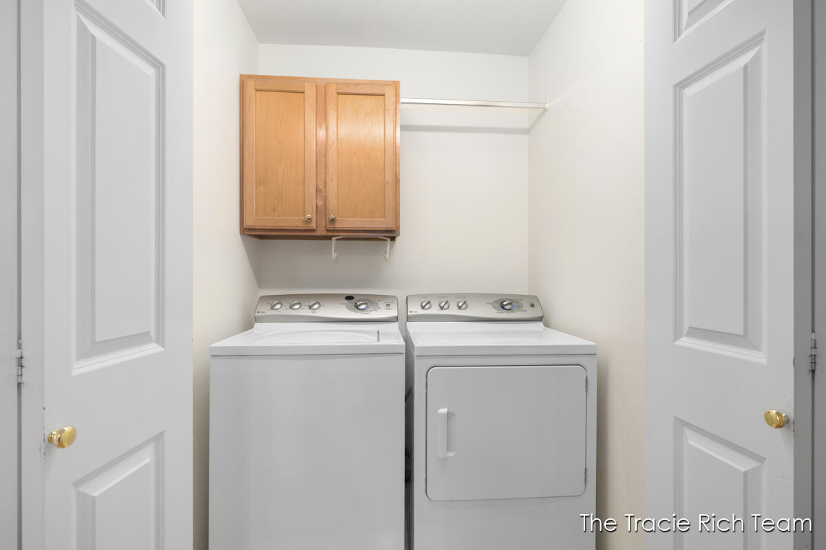 4889 Castle Hill Court NE Rockford MI 49341