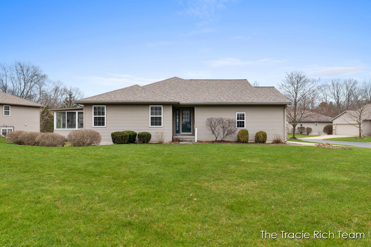 4889 Castle Hill Court NE Rockford MI 49341