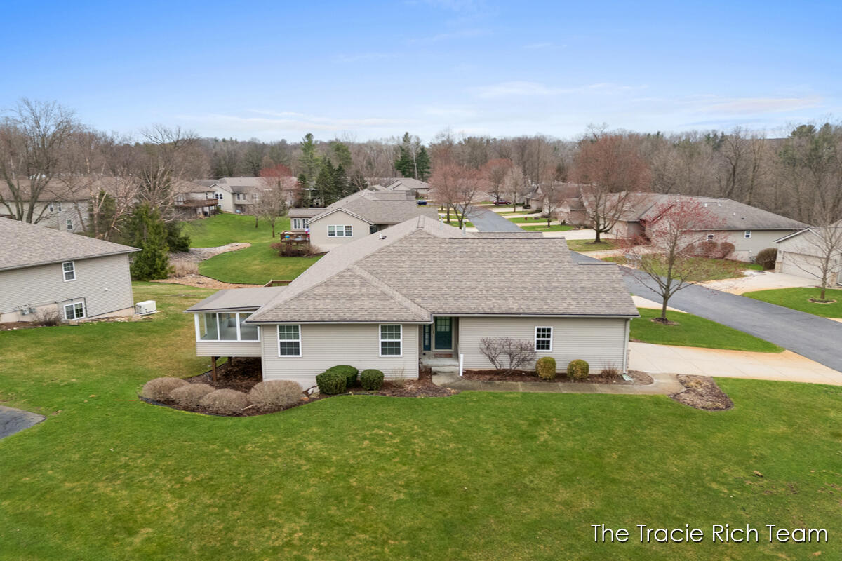 4889 Castle Hill Court NE Rockford MI 49341
