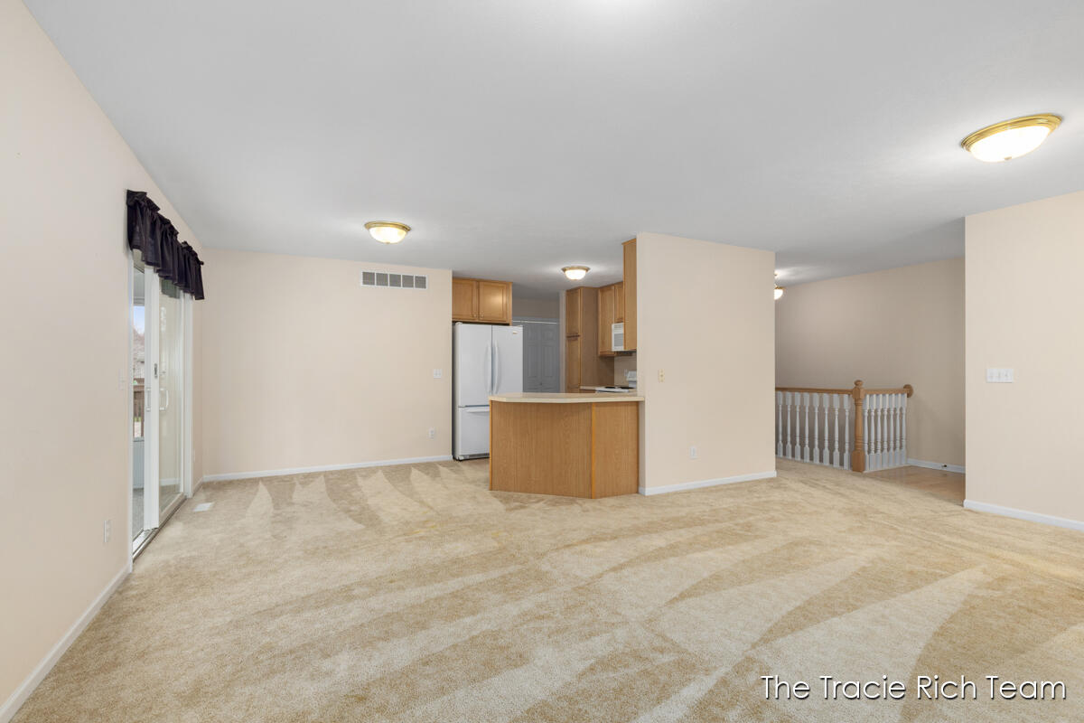 4889 Castle Hill Court NE Rockford MI 49341
