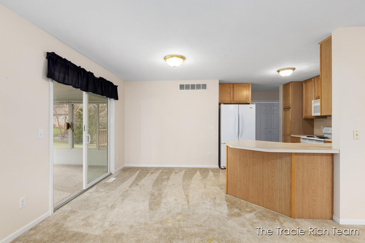 4889 Castle Hill Court NE Rockford MI 49341