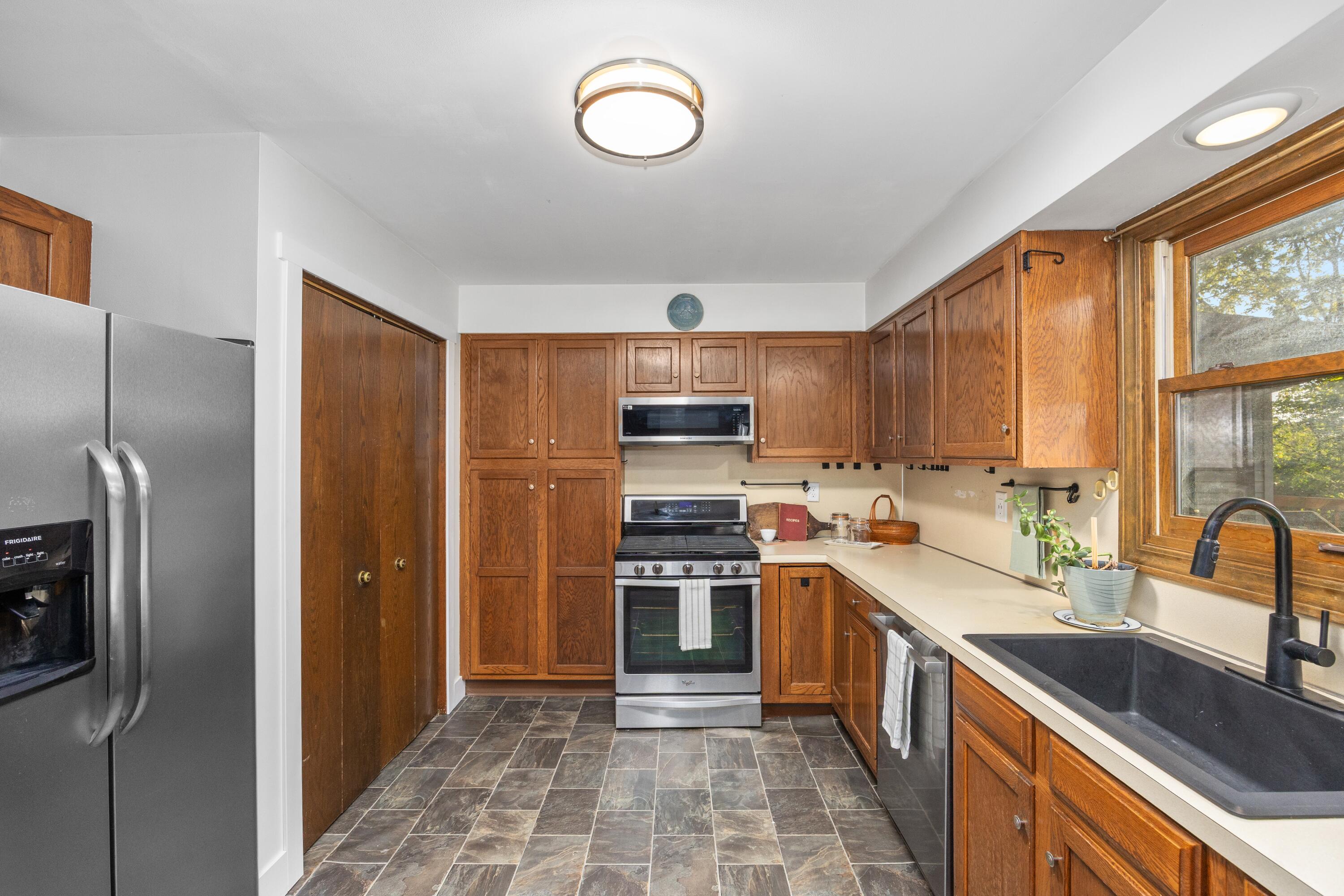 855 North Avenue NE Grand Rapids MI 49503