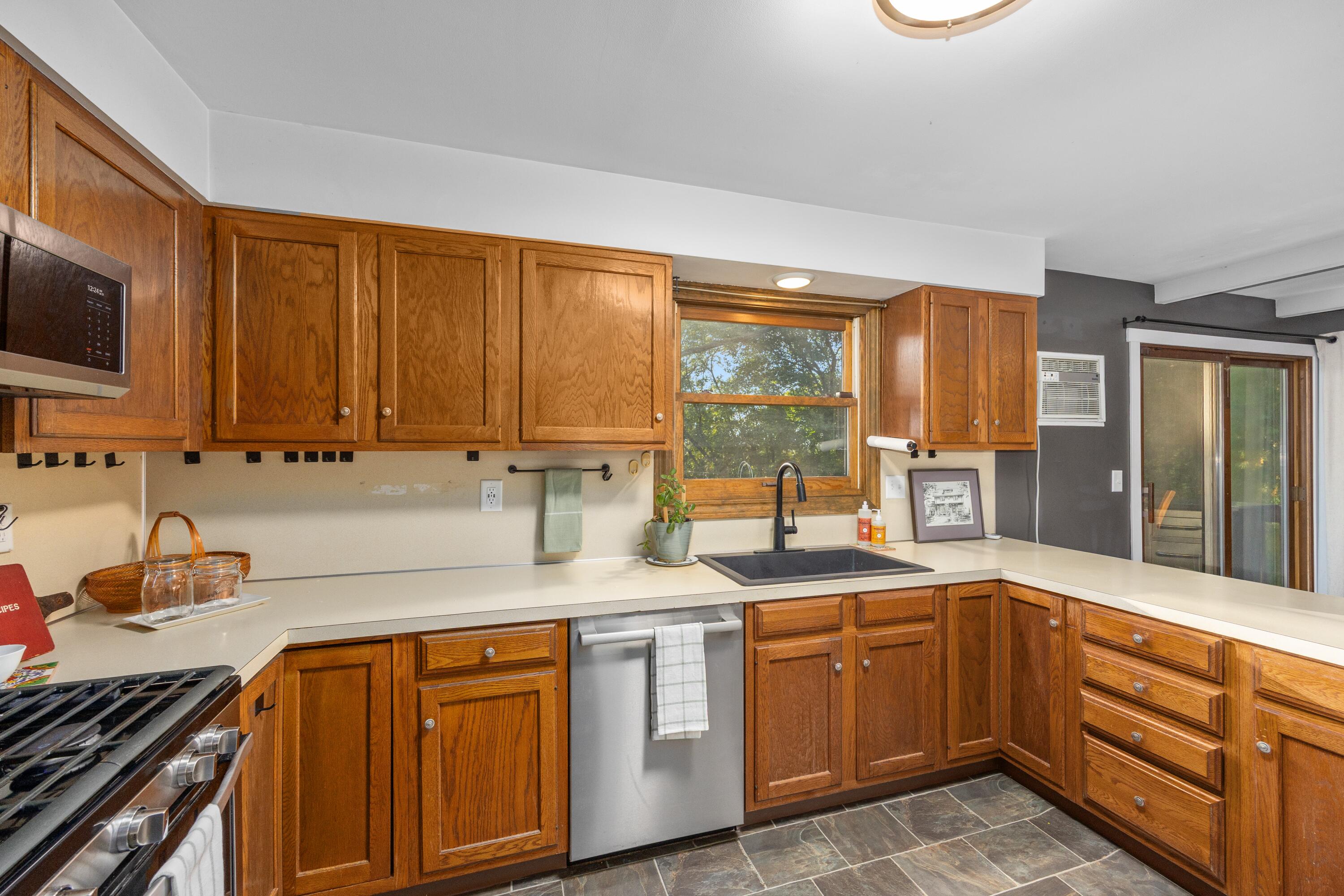 855 North Avenue NE Grand Rapids MI 49503