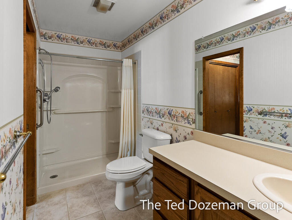 897 Clareridge Court Holland MI 49423