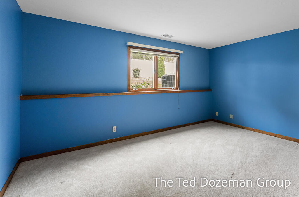897 Clareridge Court Holland MI 49423